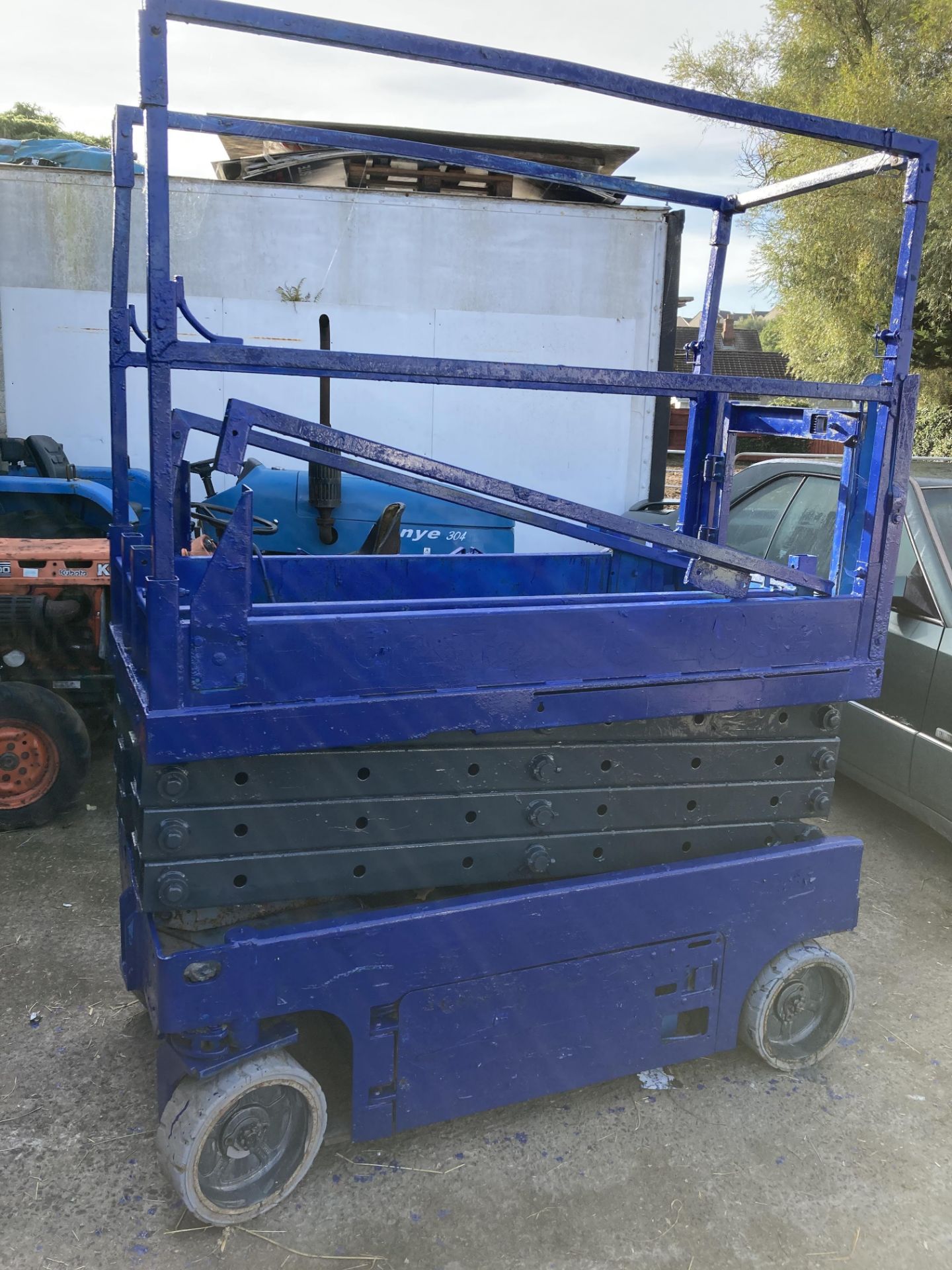 GENIE 1932 SCISSOR LIFT.LOCATION NORTHERN IRELAND. - Image 2 of 3