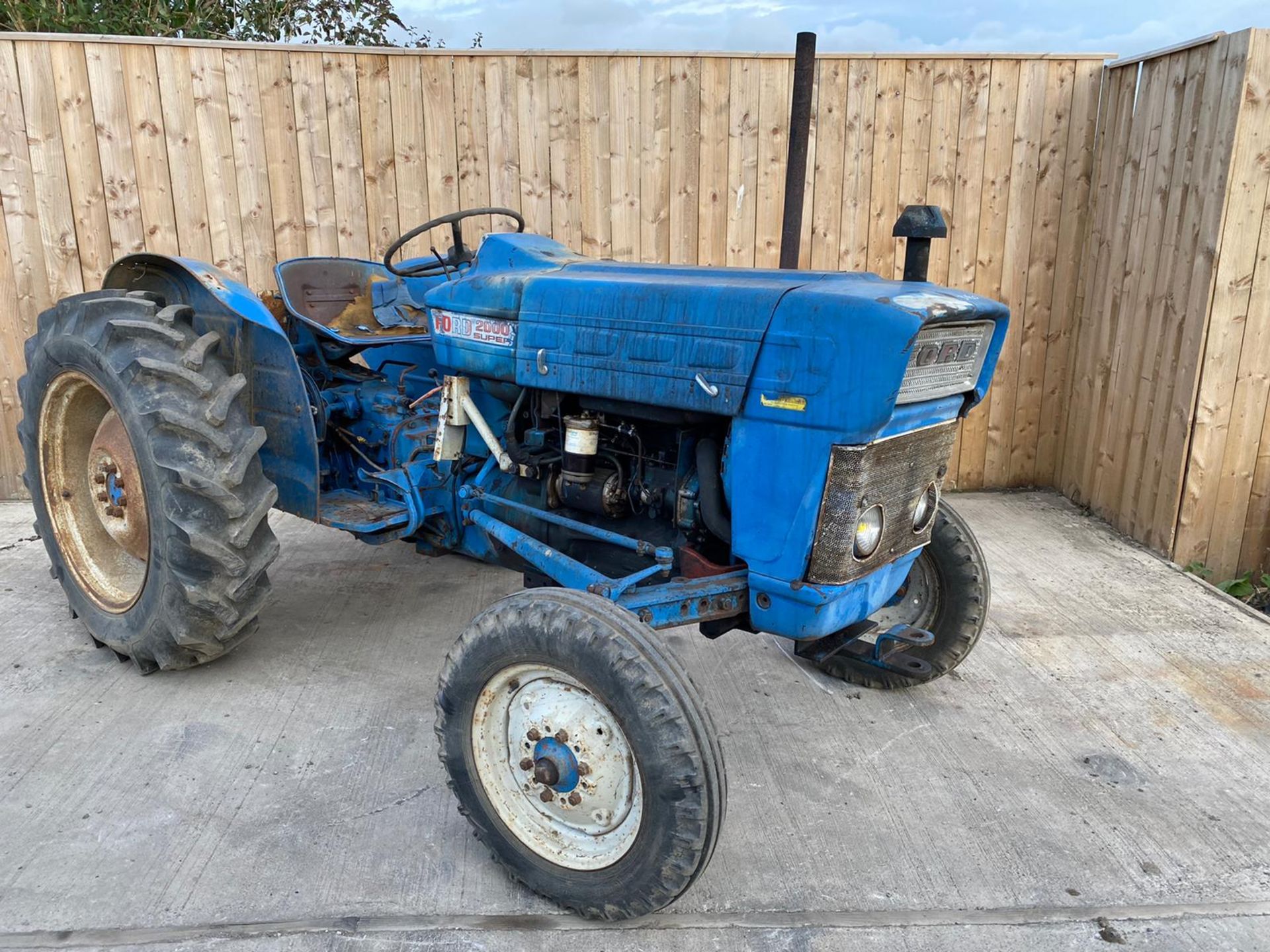 FORD 2000 TRACTOR LOCATION NORTH YORKSHIRE. - Image 2 of 8