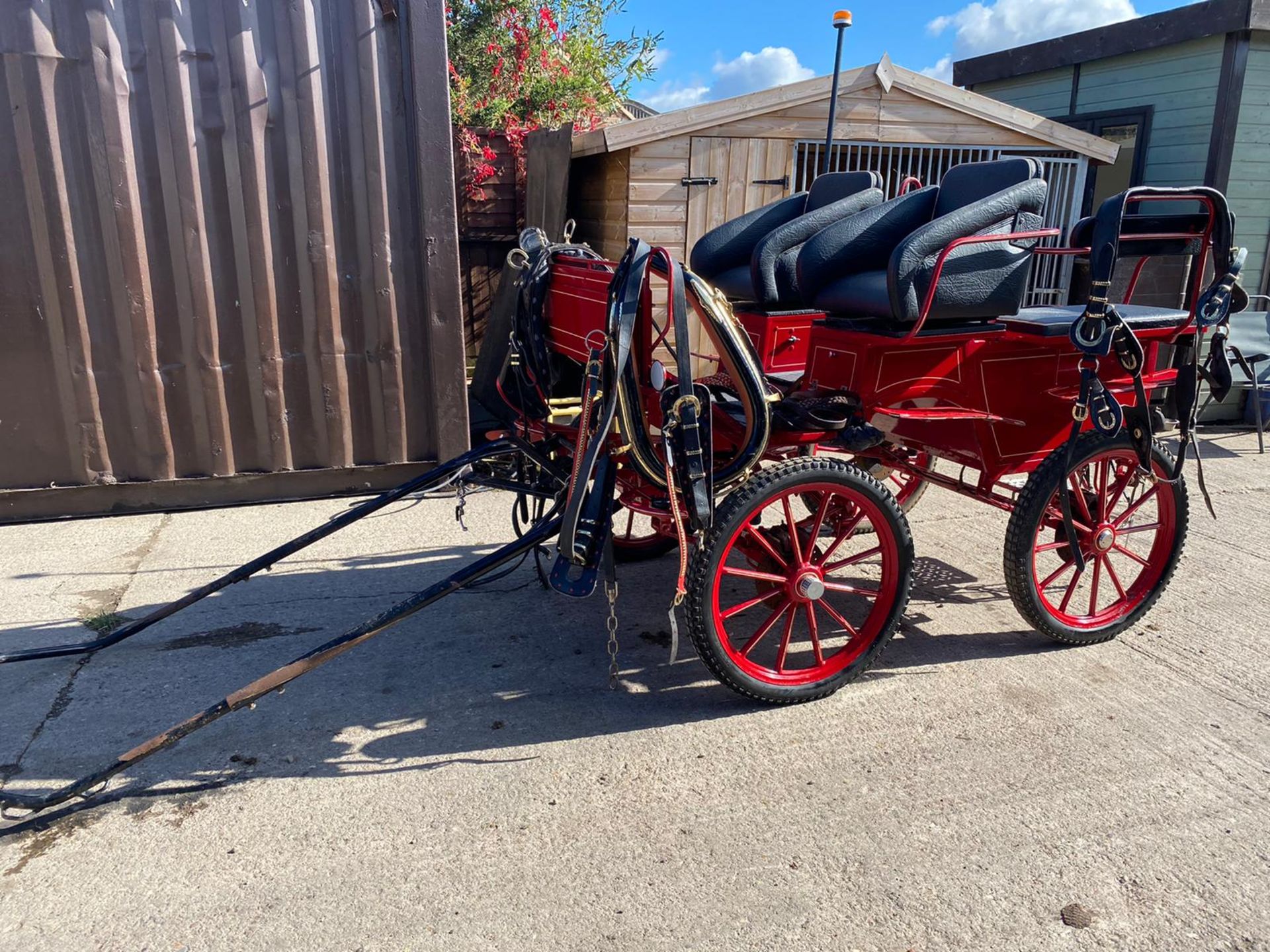 CUMBRIA CARRIAGE HORSE DRAWN 4 WHEEL DRIVE .LOCATION NORTH YORKSHIRE. - Image 5 of 5