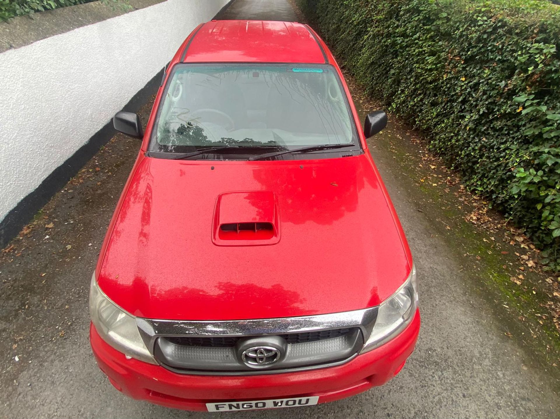 2010 TOYOTA HILUX .LOCATIONNORTHERN IRELAND. - Image 9 of 10