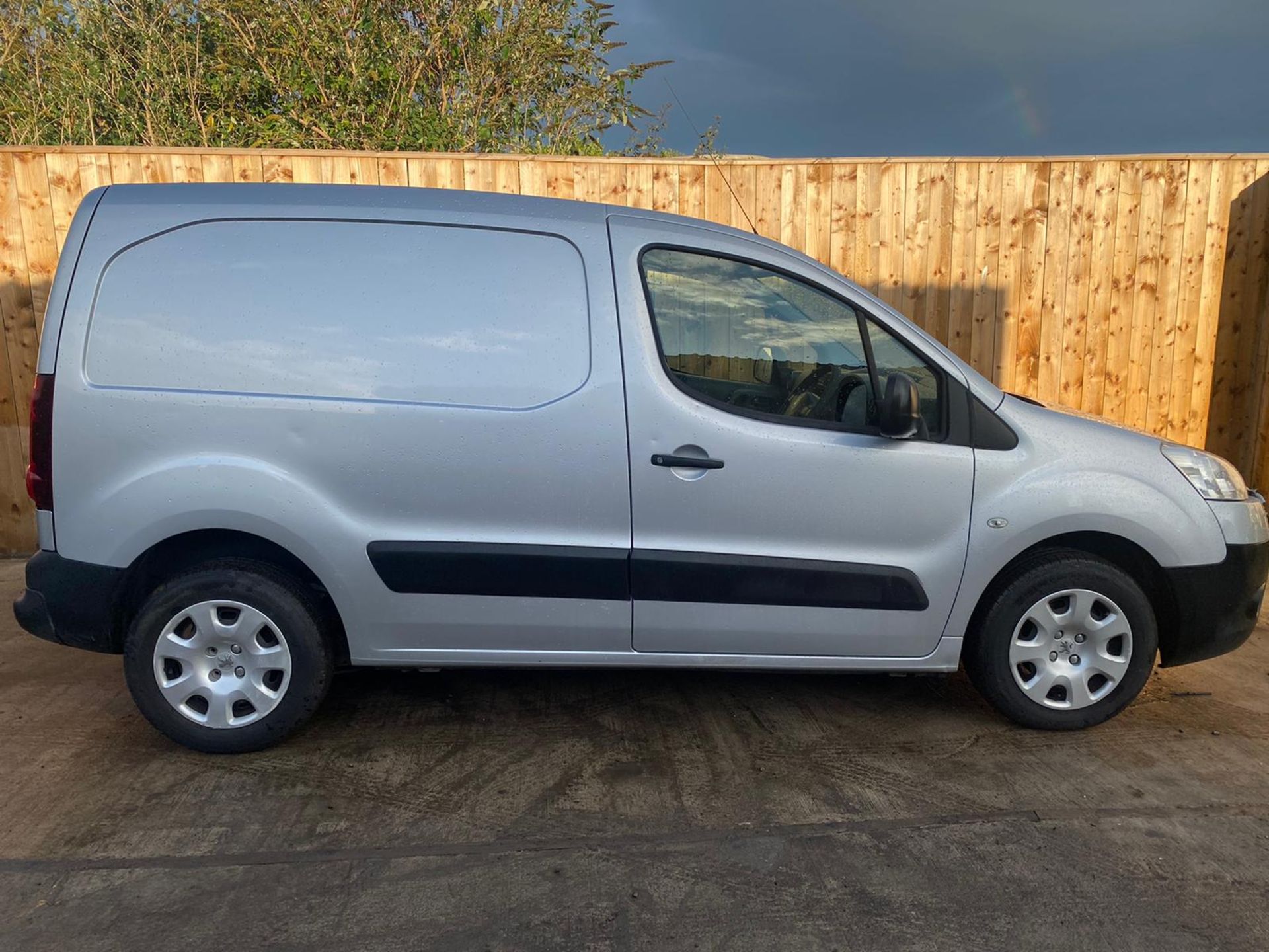 2013 PUEGEOT PARTNER DIESEL VAN.LOCATION NORTH YORKSHIRE. - Image 3 of 4