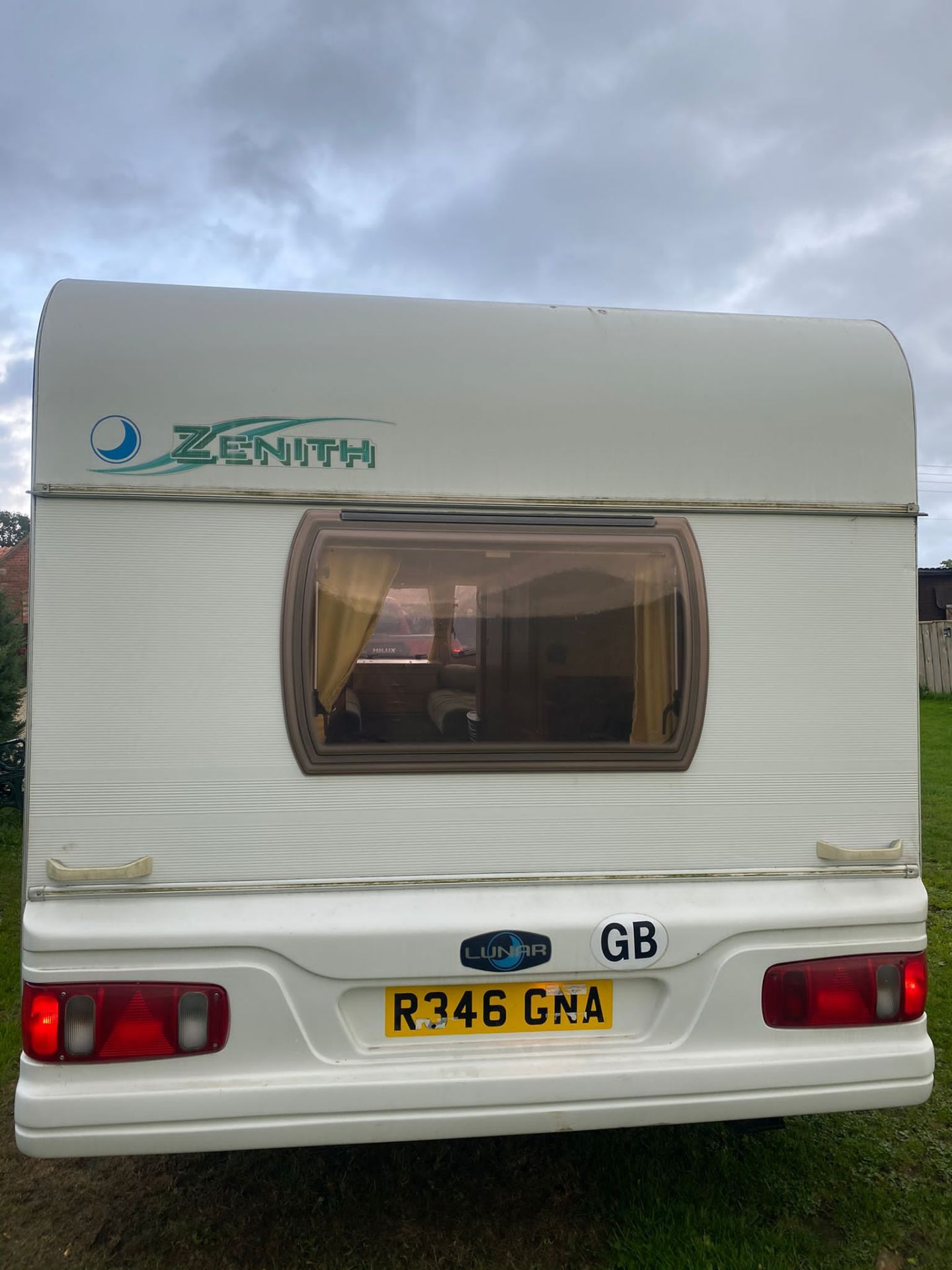 LUNAR ZENITH 5 BERTH CARAVAN.2005.LOCATION NORTH YORKSHIRE. - Image 2 of 11