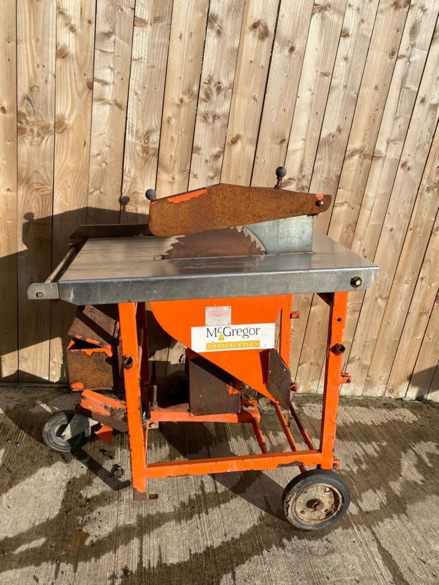 CLIPPER HONDA ENGINE TABLE SAW.LOCATION NORTH YORKSHIRE. - Image 2 of 5