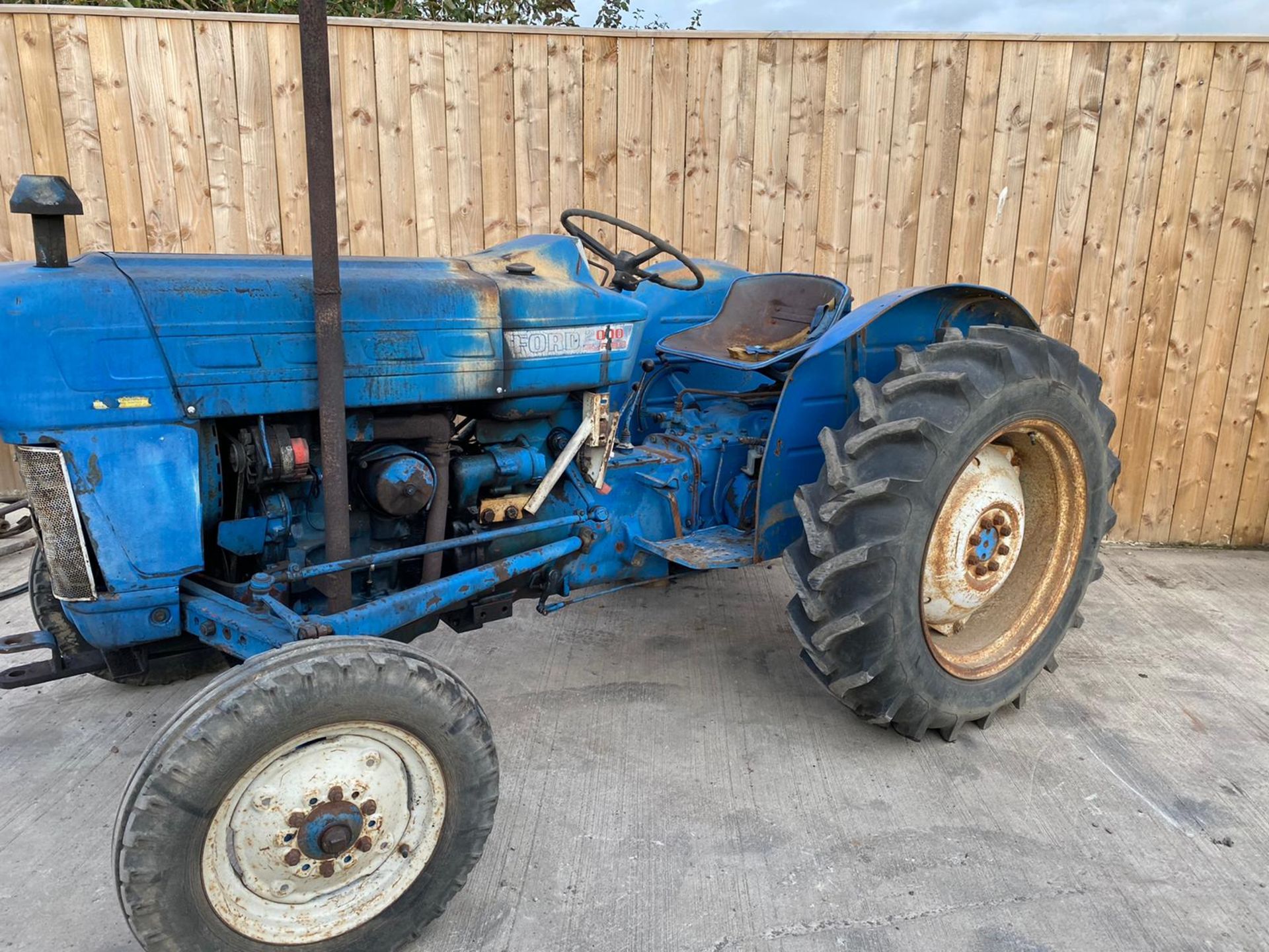 FORD 2000 TRACTOR LOCATION NORTH YORKSHIRE. - Image 4 of 8