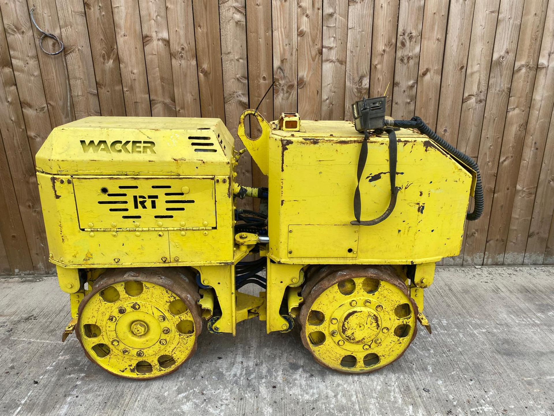 WACKER NEUESON DIESEL REMOTE CONTROL TRENCH RAMMER.LOCATION NORTH YORKSHIRE. - Image 2 of 6