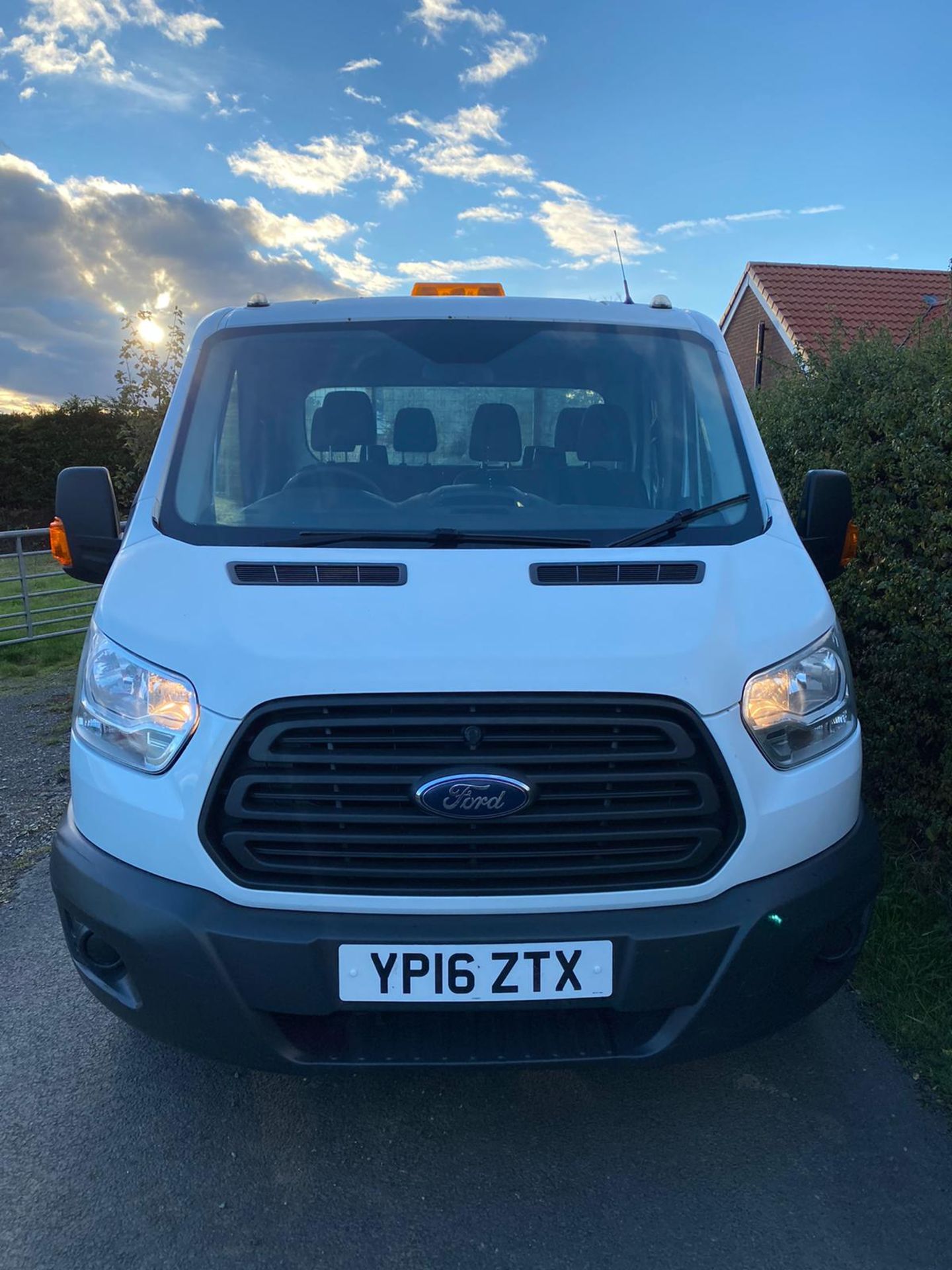 2016 FORD TRANSIT 350 TIPPER 47000 MILES LOCATION NORTH YORKSHIRE. - Image 4 of 9