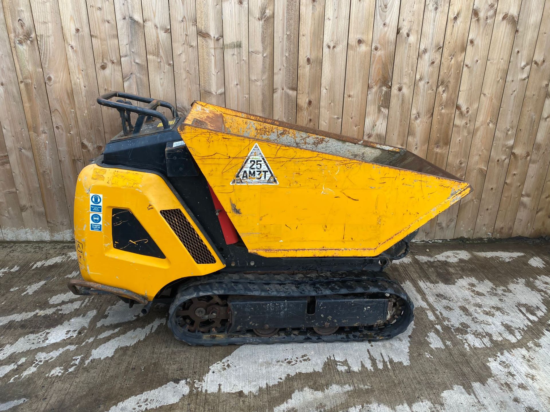 2015 JCB HTD05 TRACKED DUMPER HIGH TIP *ROAD REGISTERED* LOCATION NORTH YORKSHIRE* - Image 6 of 6