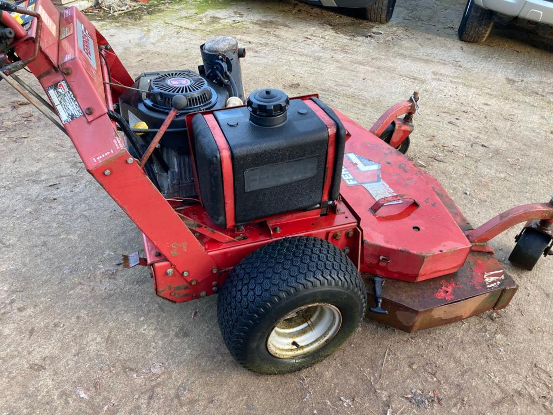 FERRIS HYDRO WALK" 36" COMMERCIAL PEDESTRIAN MOWER .LOCATION NORTHERN IRLEAND - Image 3 of 4