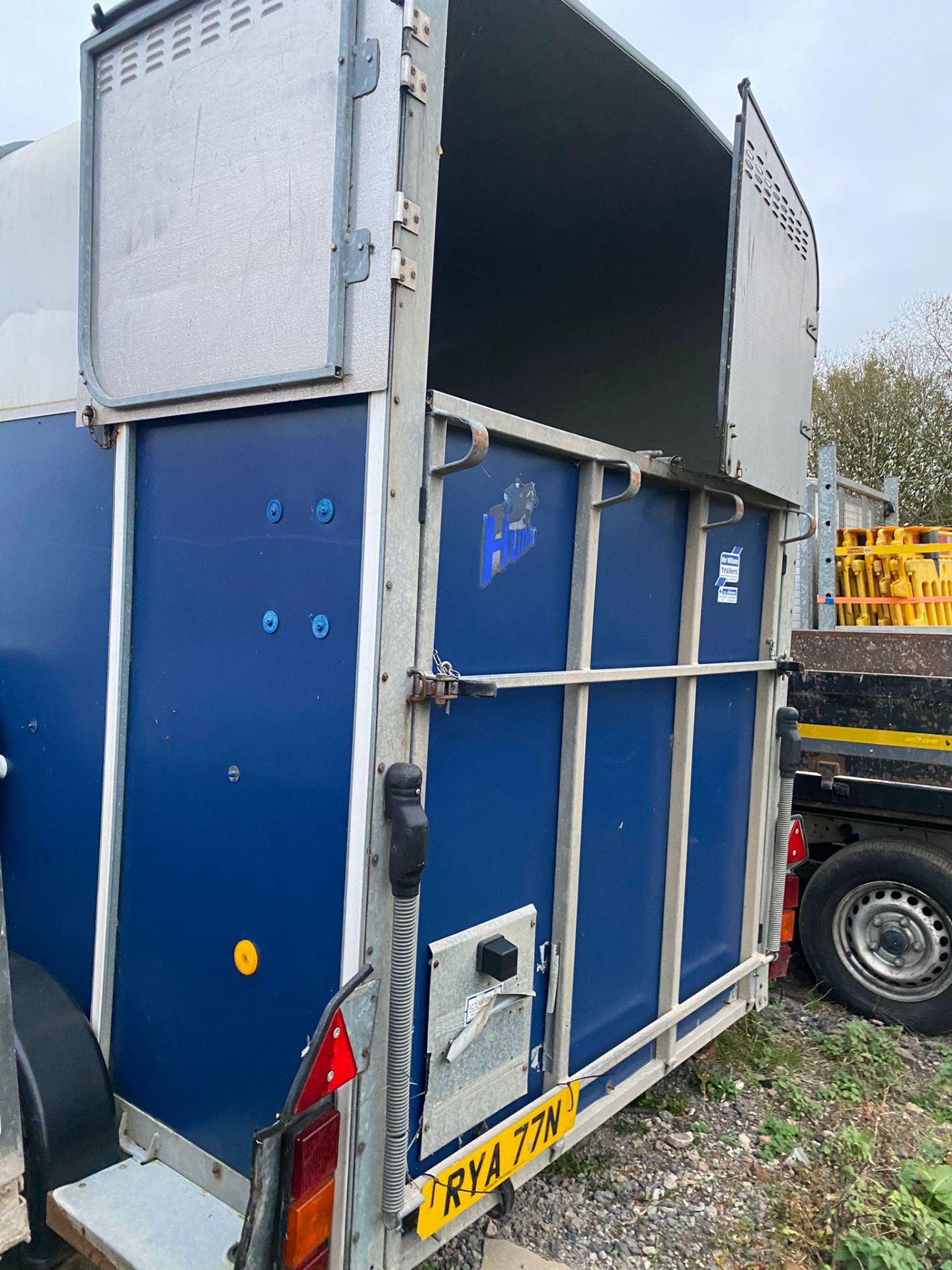 IFOR WILLIAMS HB510 HORSEBOX.LOCATION NORTH YORKSHIRE. - Image 3 of 6