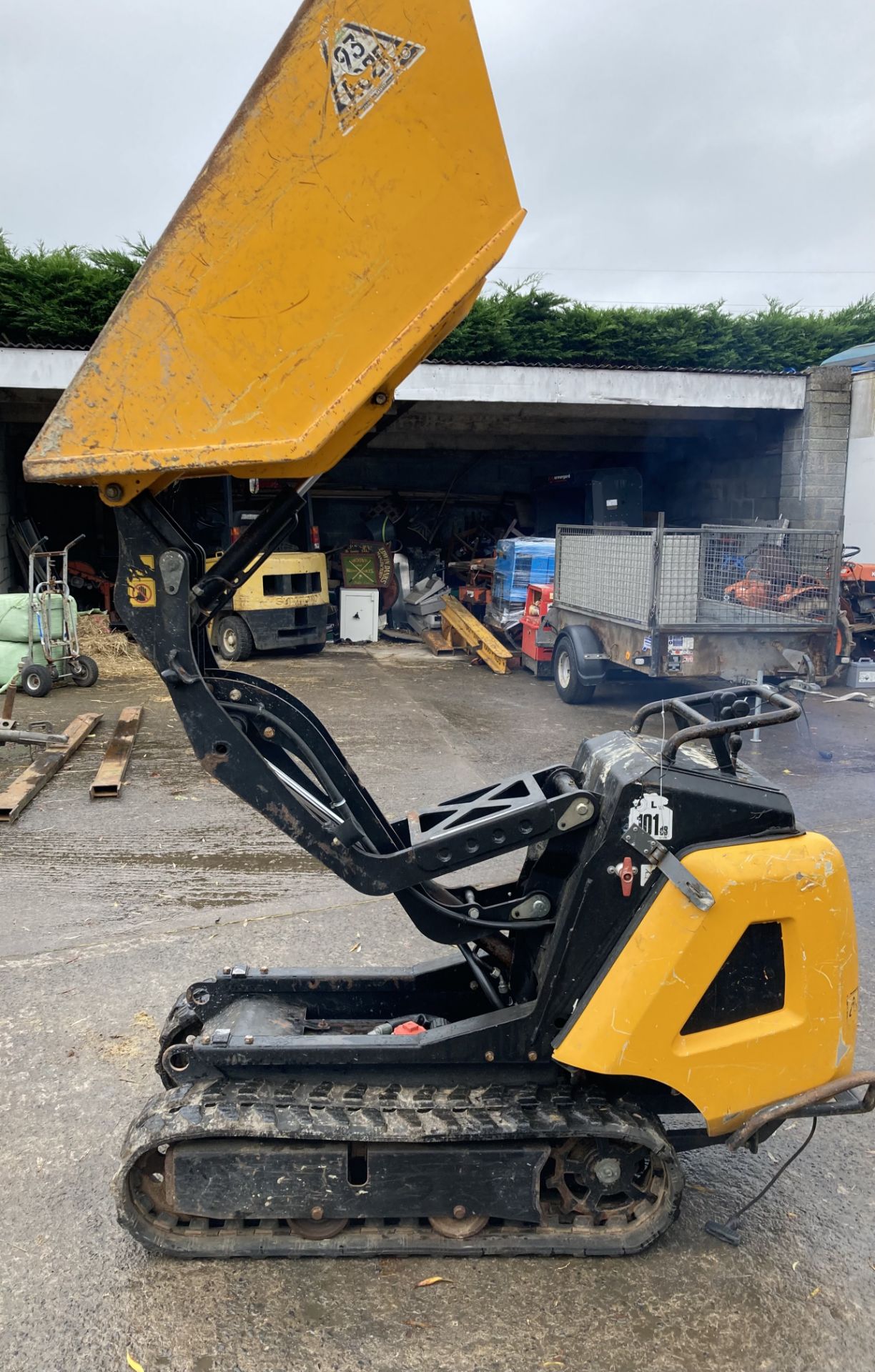 2018 JCB HTD05 DIESEL TRACKED DUMPER.LOCATION NORTHERN IRELAND. - Image 3 of 3