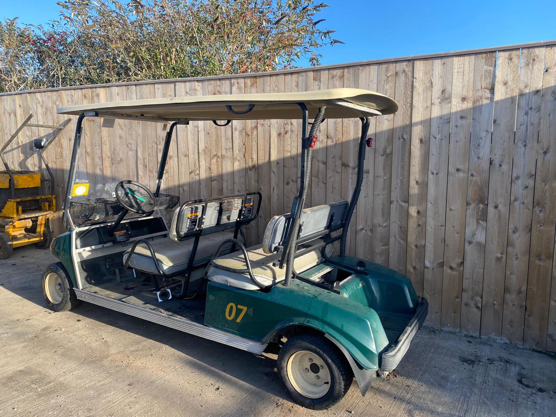 CLUB CAR ELECTRIC GOLF BUGGY .LOCATION NORTH YORKSHIRE - Image 5 of 6