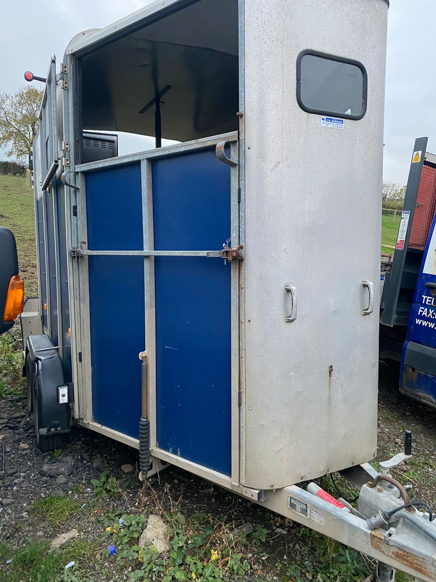 IFOR WILLIAMS HB510 HORSEBOX.LOCATION NORTH YORKSHIRE. - Image 2 of 6