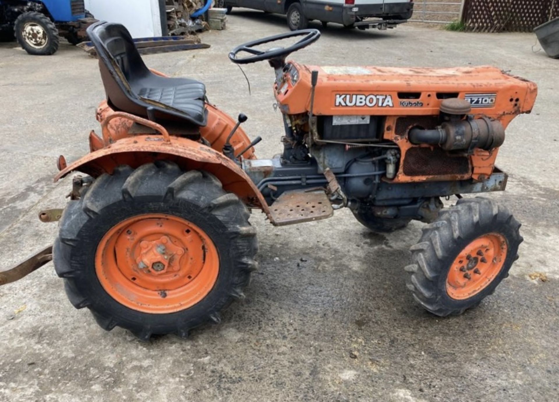 KUBOTA 4X4 TRACTOR DIESEL LOCATION NORTHERN IRELAND. - Image 4 of 7