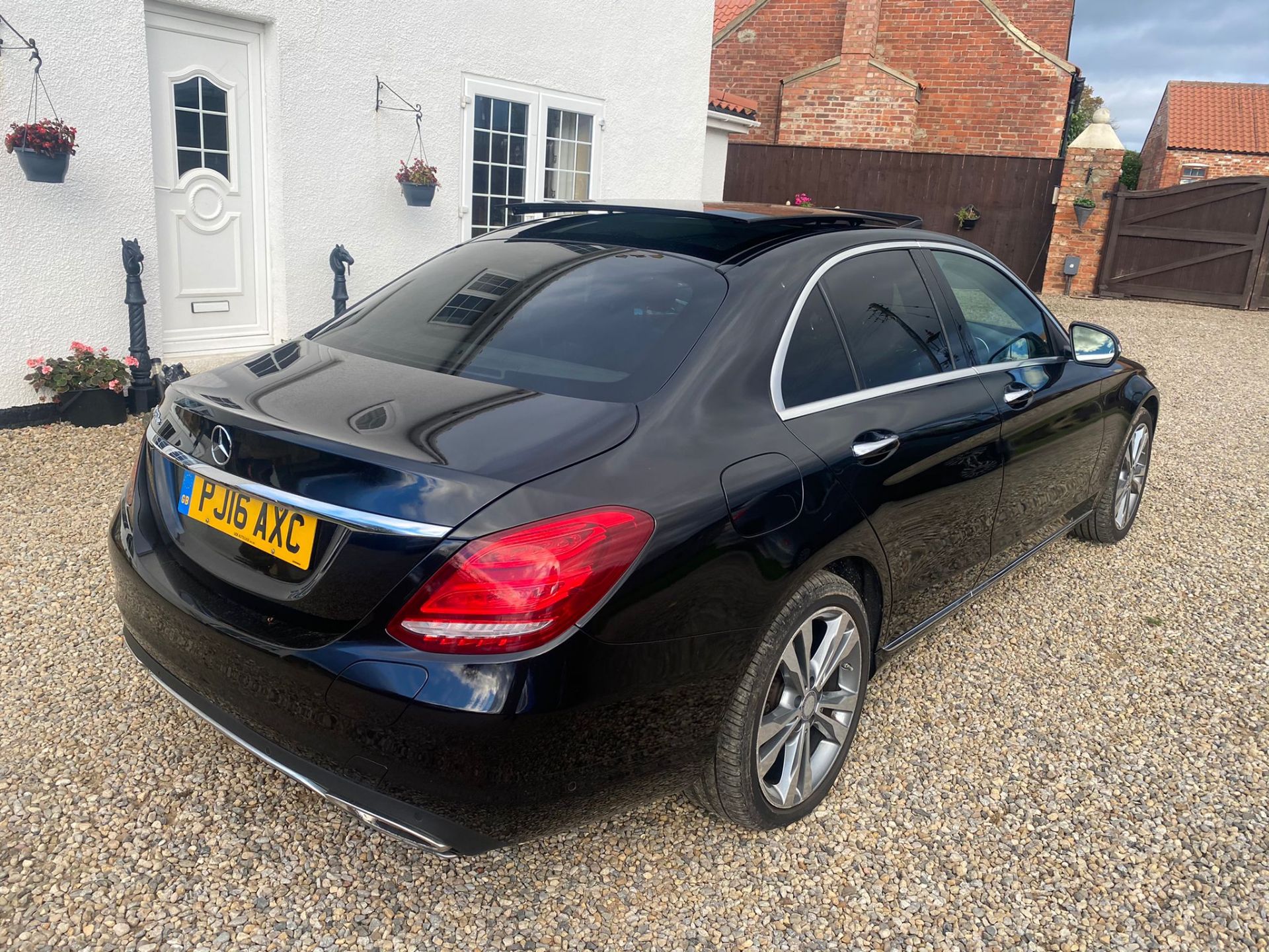 MERCEDESC350H SPORT PREMIUM PLUS CAR.LOCATION NORTH YORKSHIRE.