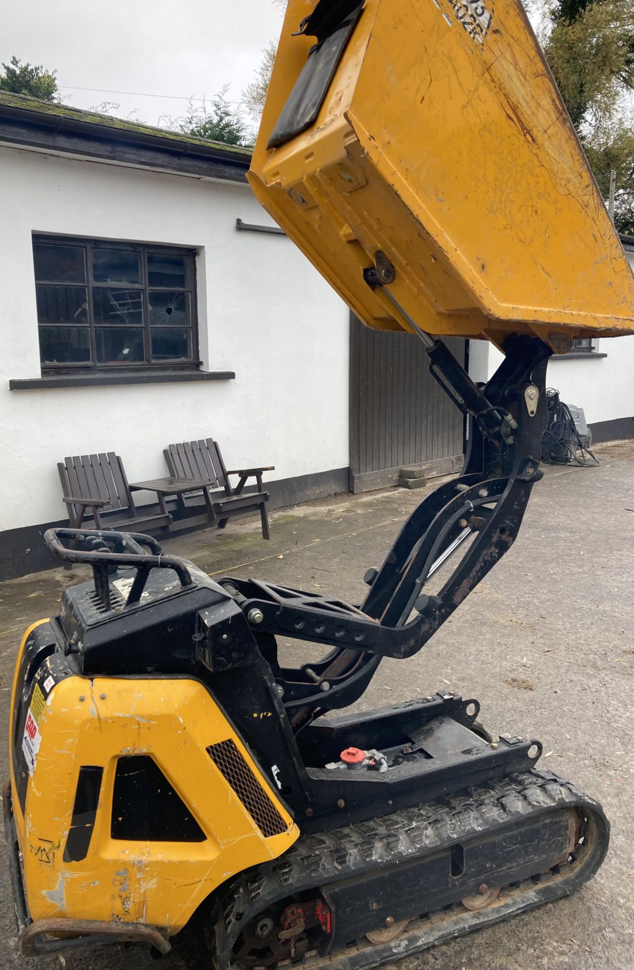 2018 JCB HTD05 DIESEL TRACKED DUMPER.LOCATION NORTHERN IRELAND.