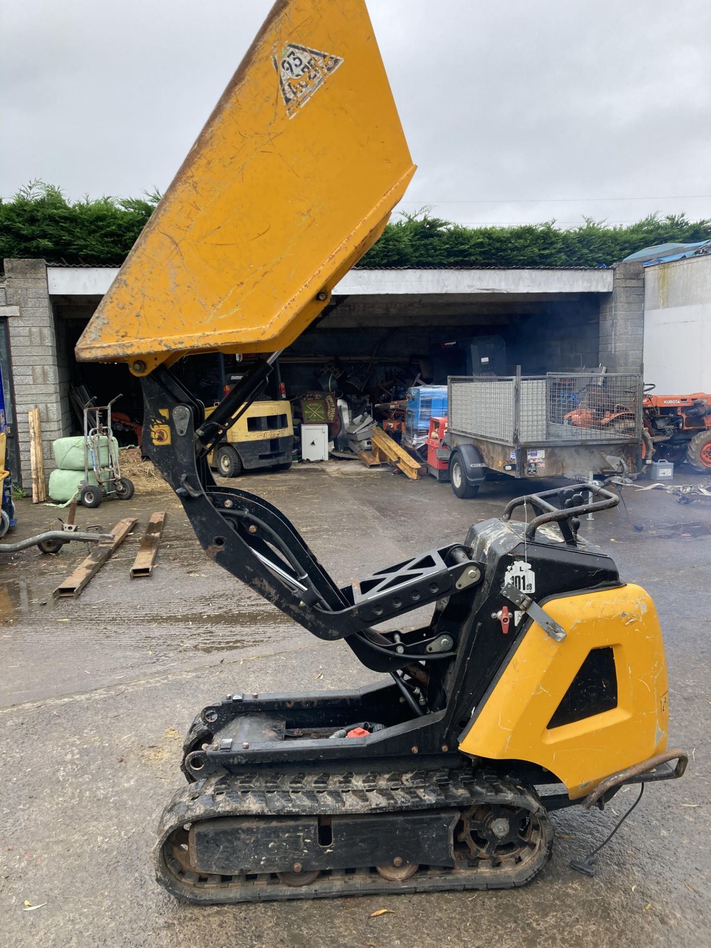 2018 JCB HTD05 DIESEL TRACKED DUMPER.LOCATION NORTHERN IRELAND. - Image 2 of 3