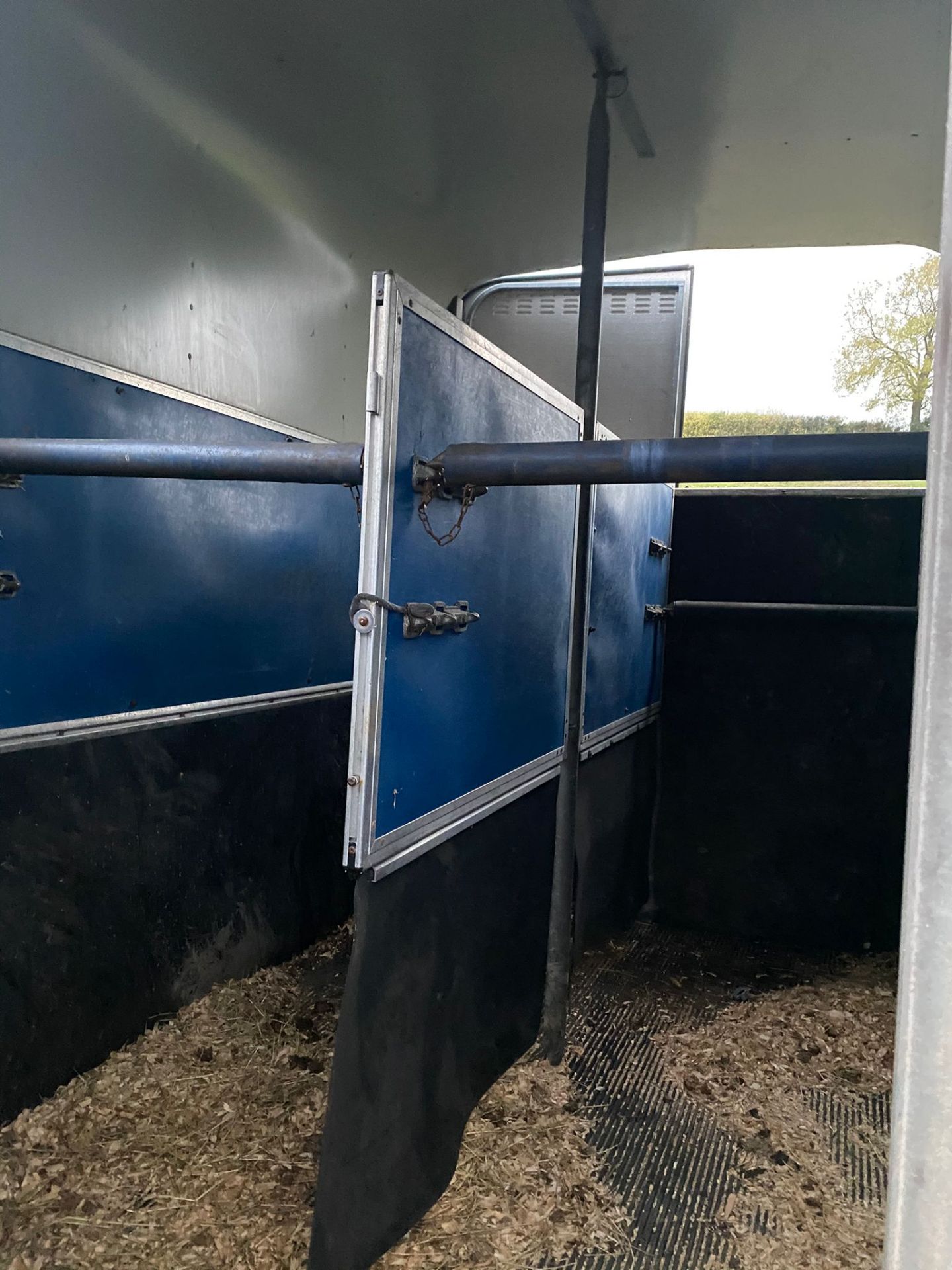 IFOR WILLIAMS HB510 HORSEBOX.LOCATION NORTH YORKSHIRE. - Image 4 of 6