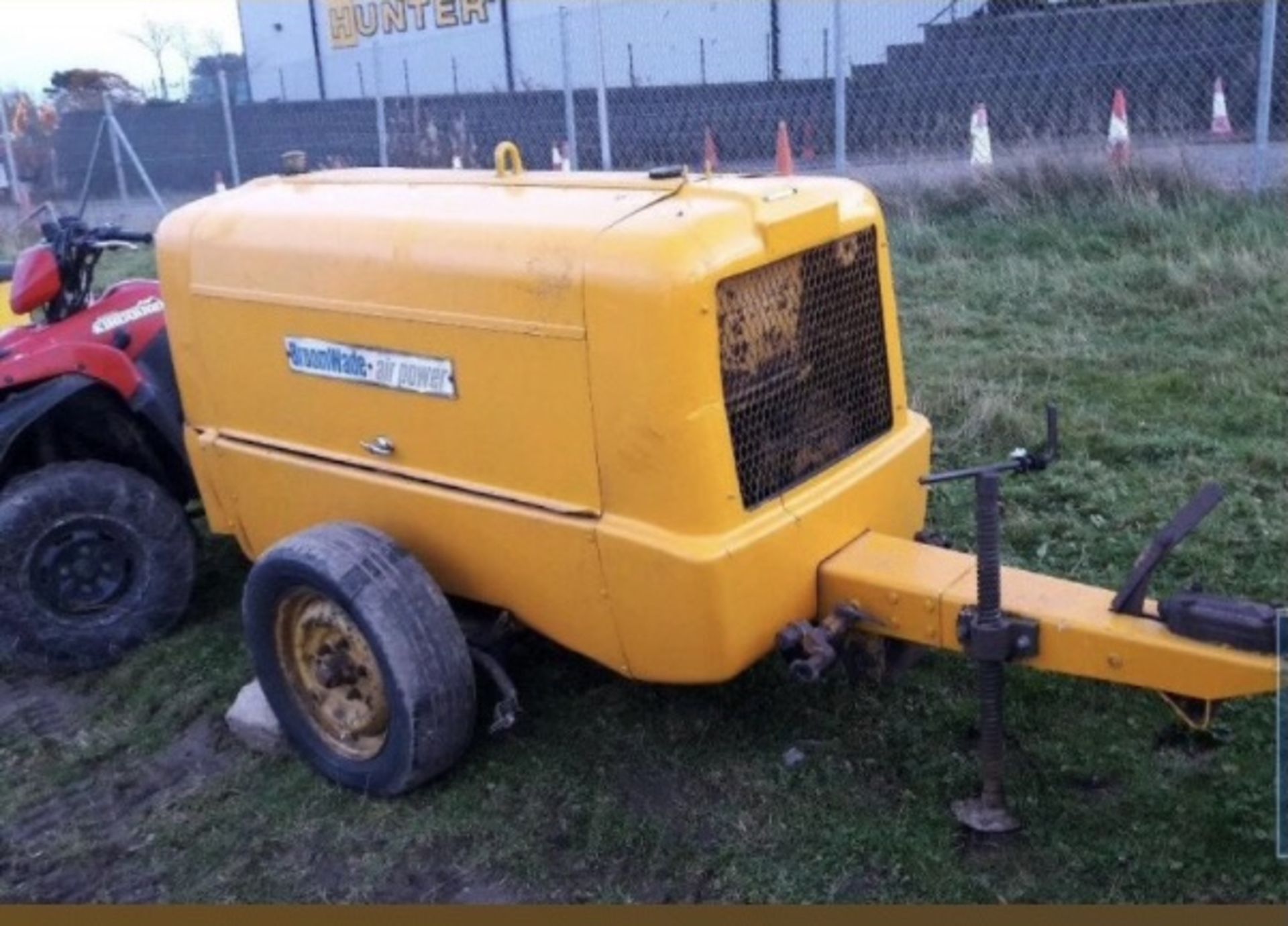 BROOM WADE ROAD TOW AIR COMPRESSOR.LOCATION NORTHERN IRELAND