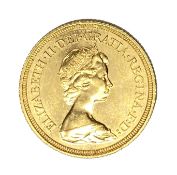 Elizabeth II gold Sovereign coin, 1976