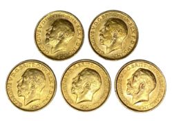 George V five gold Sovereign coins, 1912,