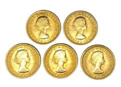 Elizabeth II five gold Sovereign coins, 1967