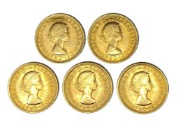 Elizabeth II five gold Sovereign coins, 1967