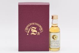 Signatory Vintage - Laphroaig 1966, 31 year old, presentation gift set