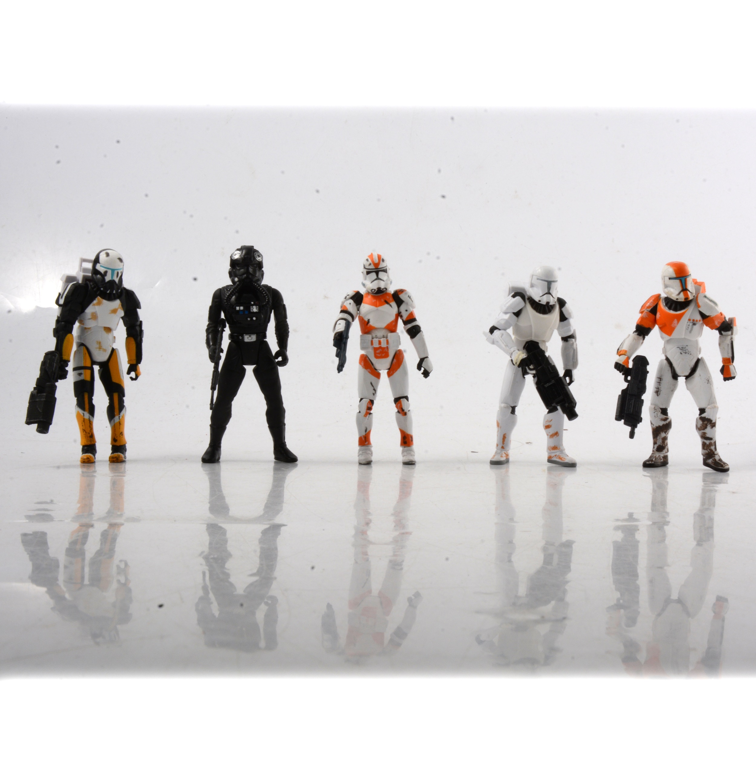 Hasbro Star Wars Black Series figures and Sith Infiltrator. - Image 2 of 2
