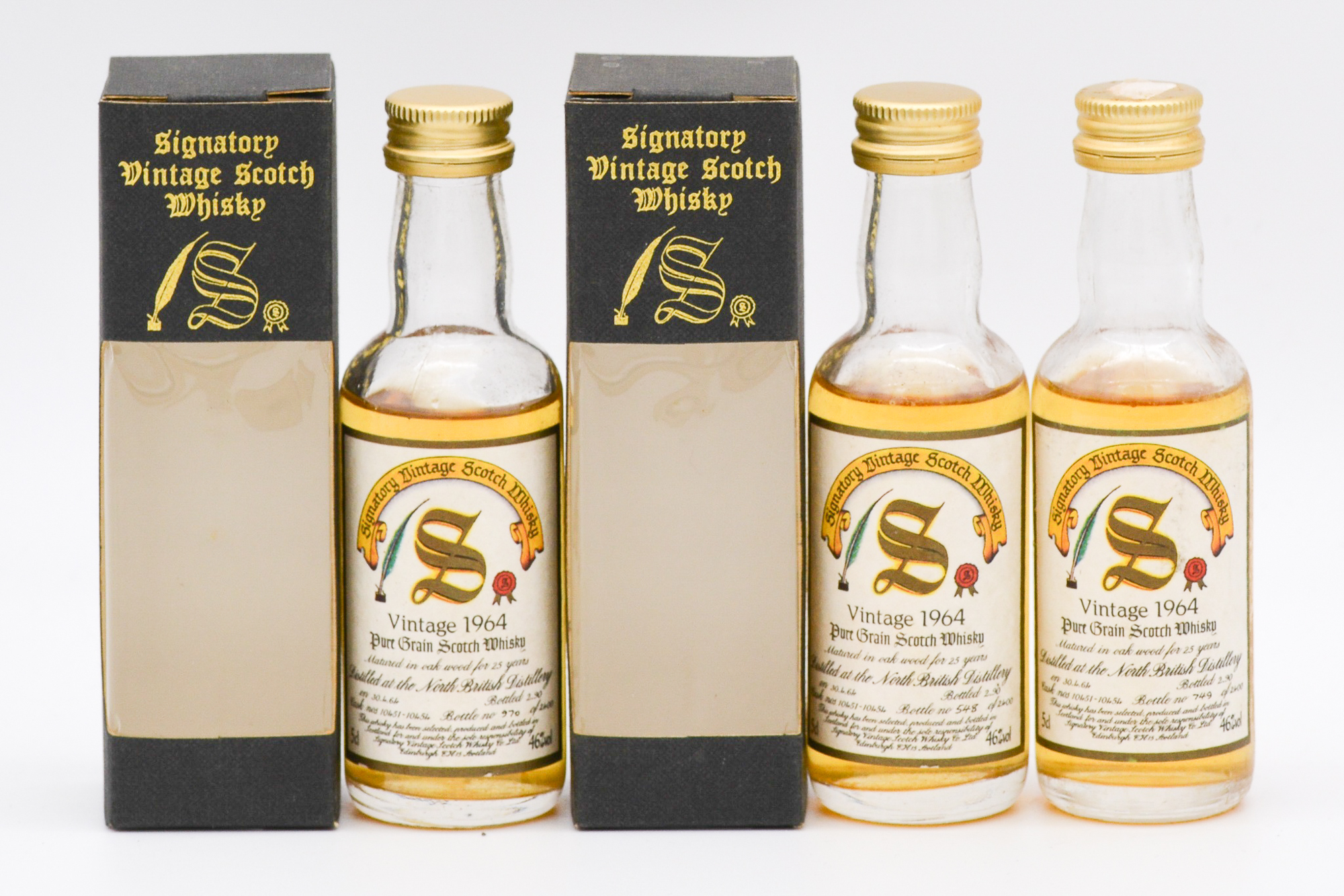 Signatory Vintage - Dumbarton Distillery, and North British Distillery - six bottlings - Image 3 of 4