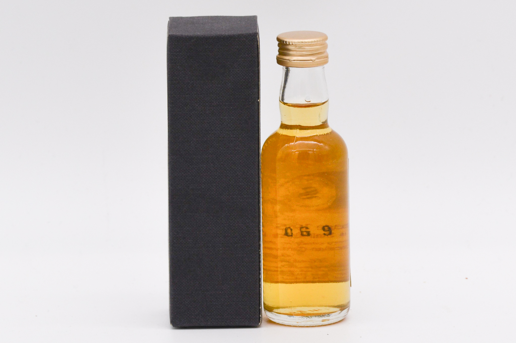 Signatory Vintage - Macallan-Glenlivet 1965, 28 year old - Image 2 of 2