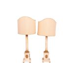 2 table lamps in column
