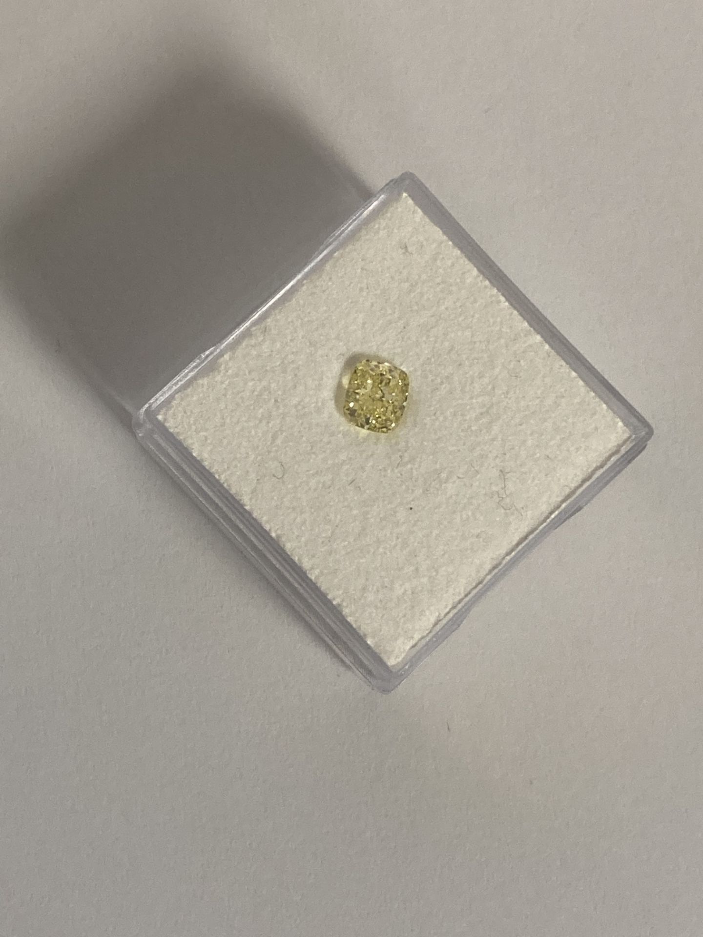 RRP £4,900 Cushion Modified Brilliant Cut 5.00X4.37X3.05Mm, 0.62 Carat Fancy Light Yellow Natural - Image 3 of 6