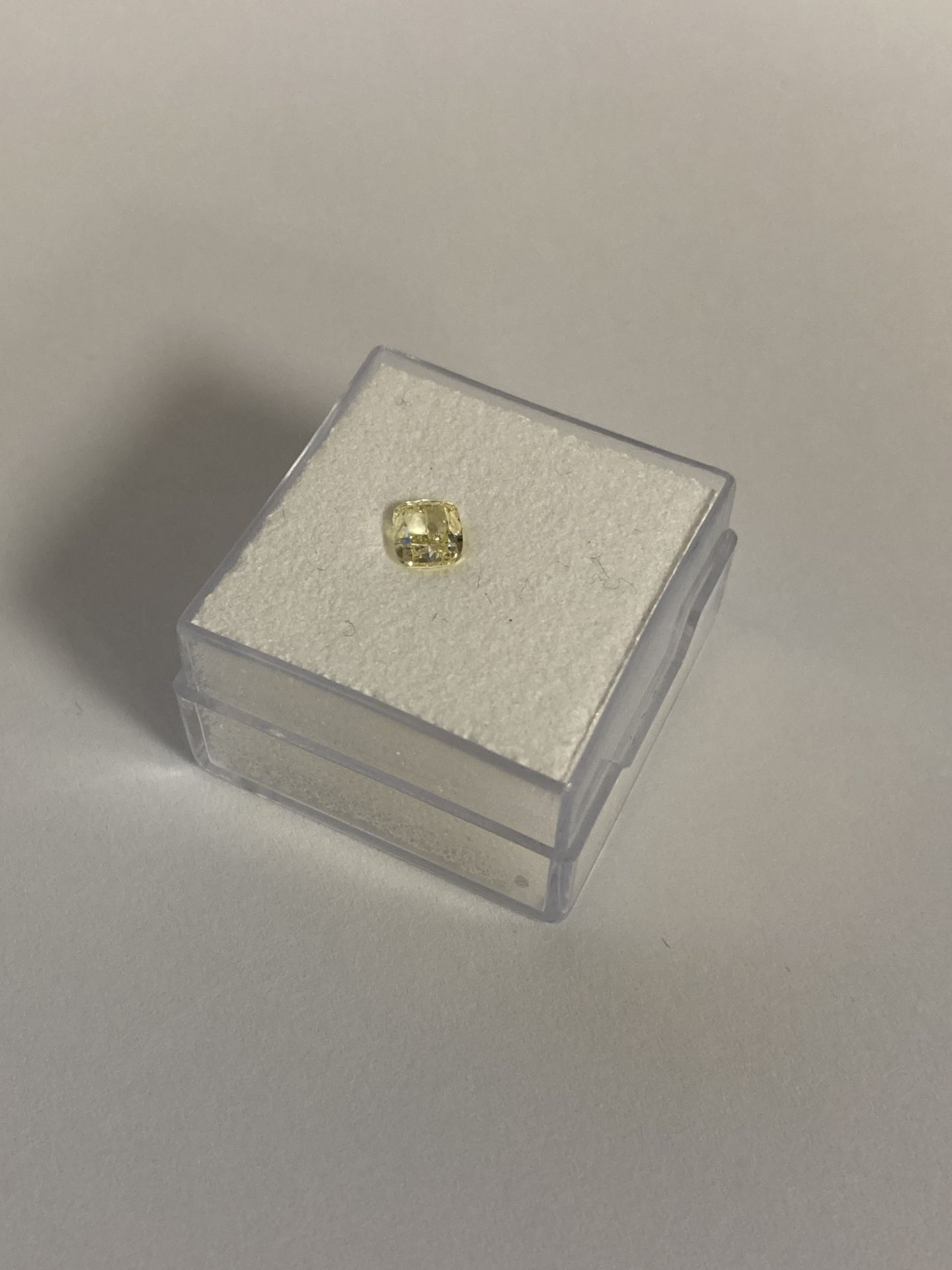 RRP £4,900 Cushion Modified Brilliant Cut 5.00X4.37X3.05Mm, 0.62 Carat Fancy Light Yellow Natural - Image 4 of 6