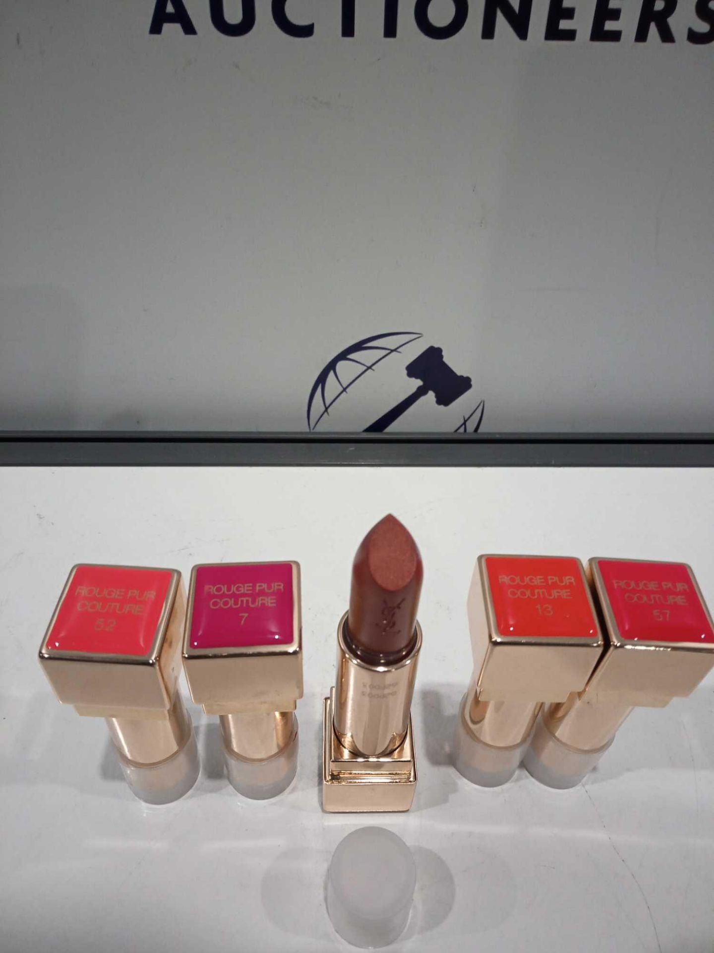 RRP £150 Gift Bag To Contain 5 Brand-New Unused Testers Of Yves Saint Laurent Lipsticks In Assorted - Image 2 of 2