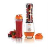 RRP £105 Lot To Contain 2 Morphy Richards Boxed Appliances To Include A Morphy Richards Soup Maker A