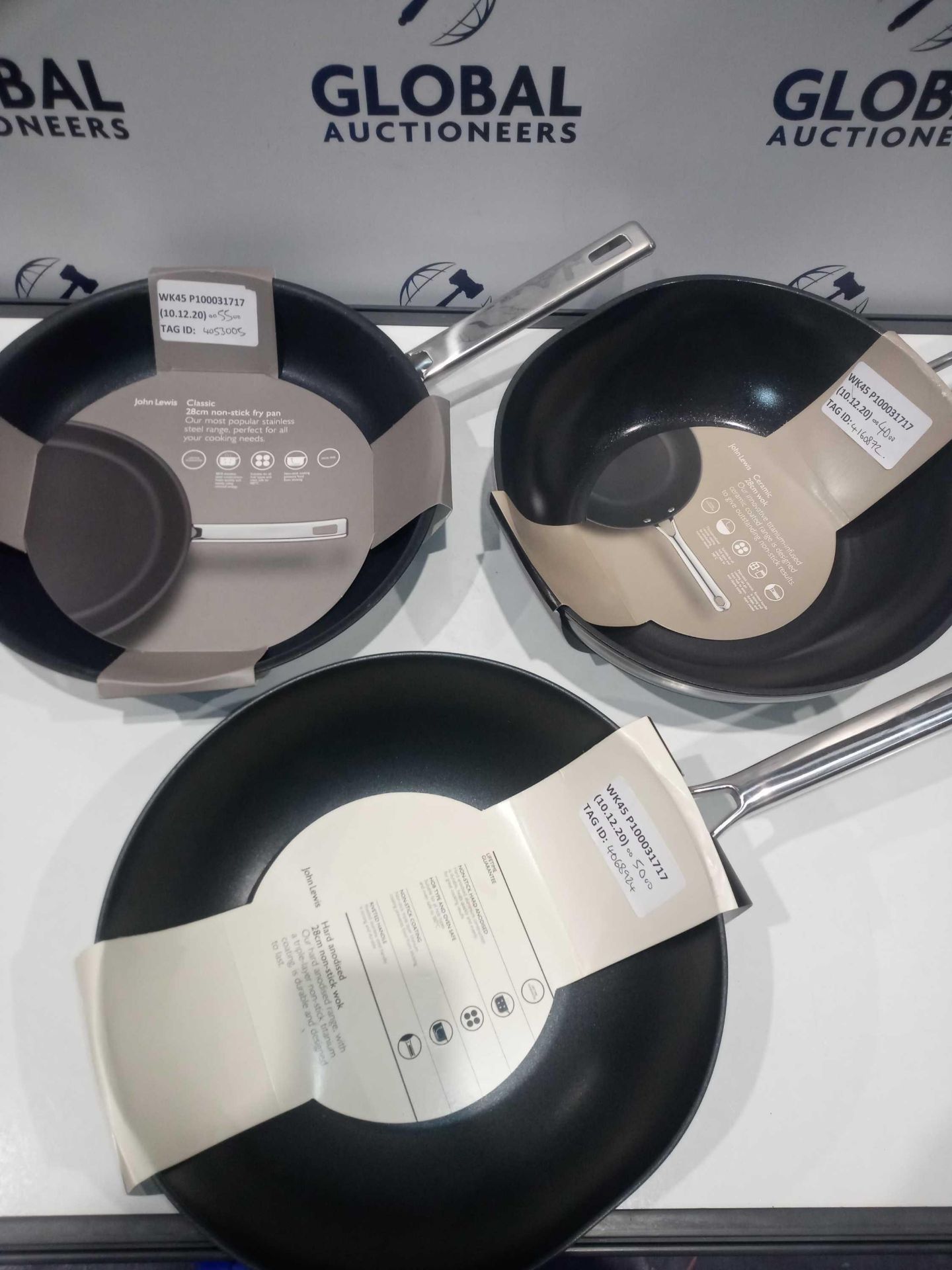 RRP £150 Lot To Contain 4 Assorted Kitchen Items