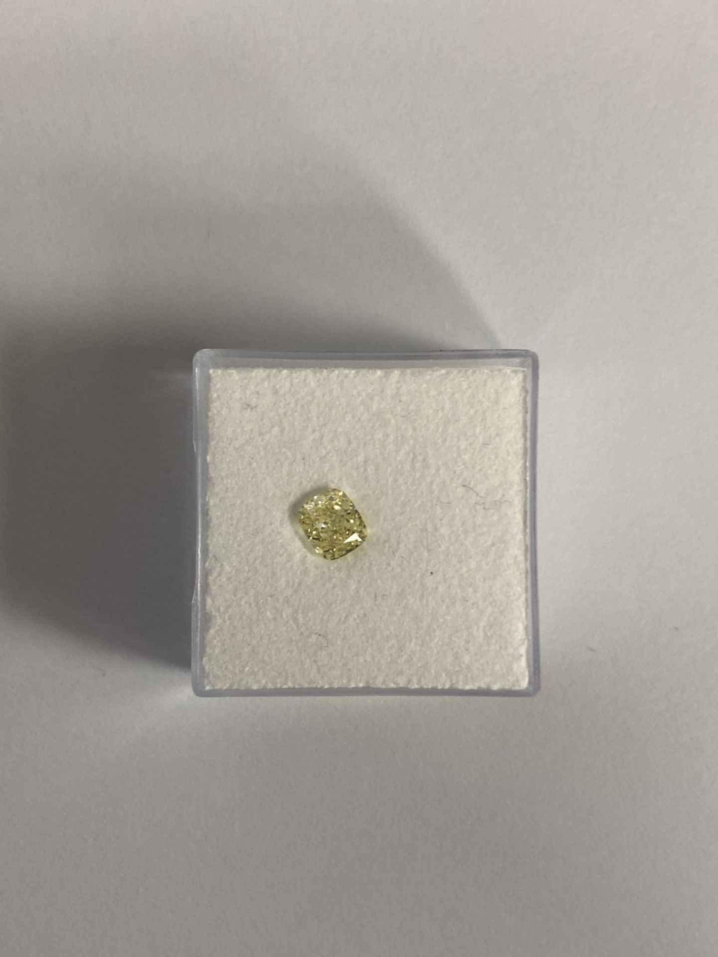 RRP £4,900 Cushion Modified Brilliant Cut 5.00X4.37X3.05Mm, 0.62 Carat Fancy Light Yellow Natural - Image 5 of 6