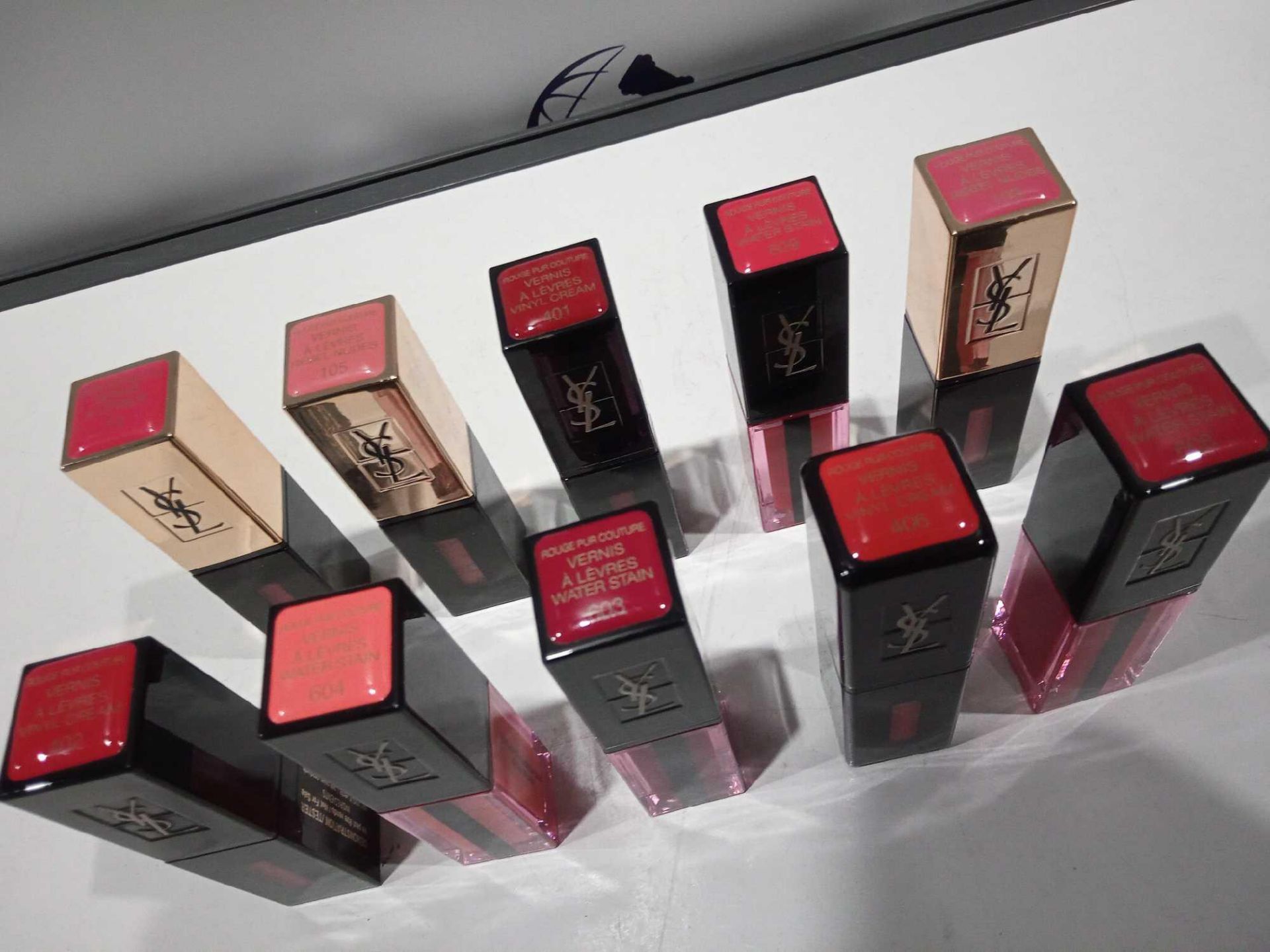 RRP £150 Gift Bag To Contain 10 Ex Display Testers Of Yves Saint Laurent Lipsticks/Lipglosses