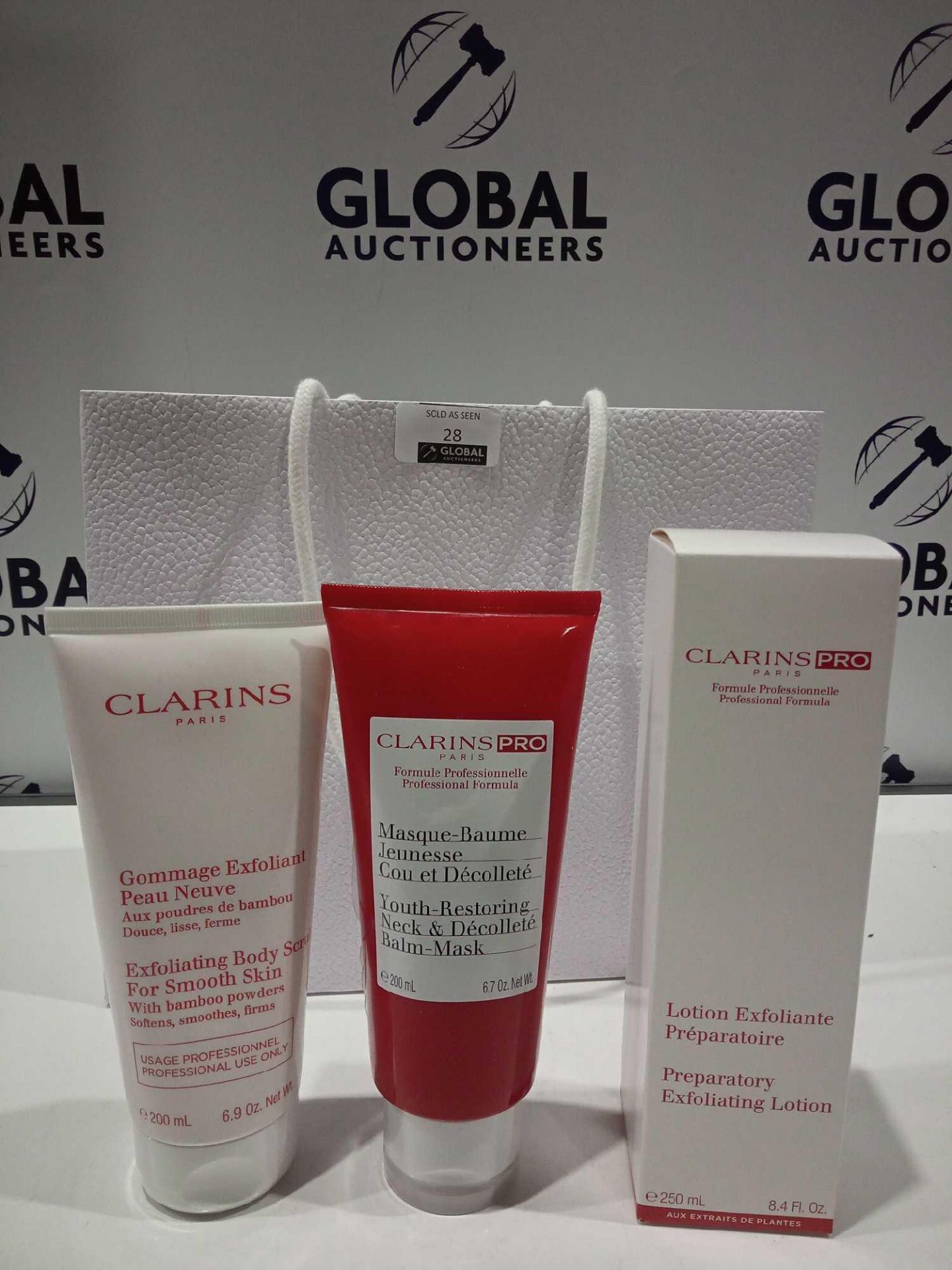 RRP £120 Gift Bag To Contain 3 Brand New Unused Testers Of Assorted Clarins Paris Beauty Products To