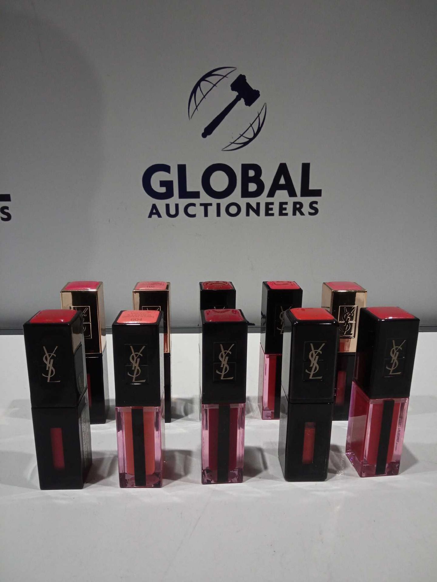 RRP £150 Gift Bag To Contain 10 Ex Display Testers Of Yves Saint Laurent Lipsticks/Lipglosses - Image 2 of 2