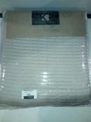 RRP £230 Lot To Contain 6 Bagged Assorted Soft Furnishing Items