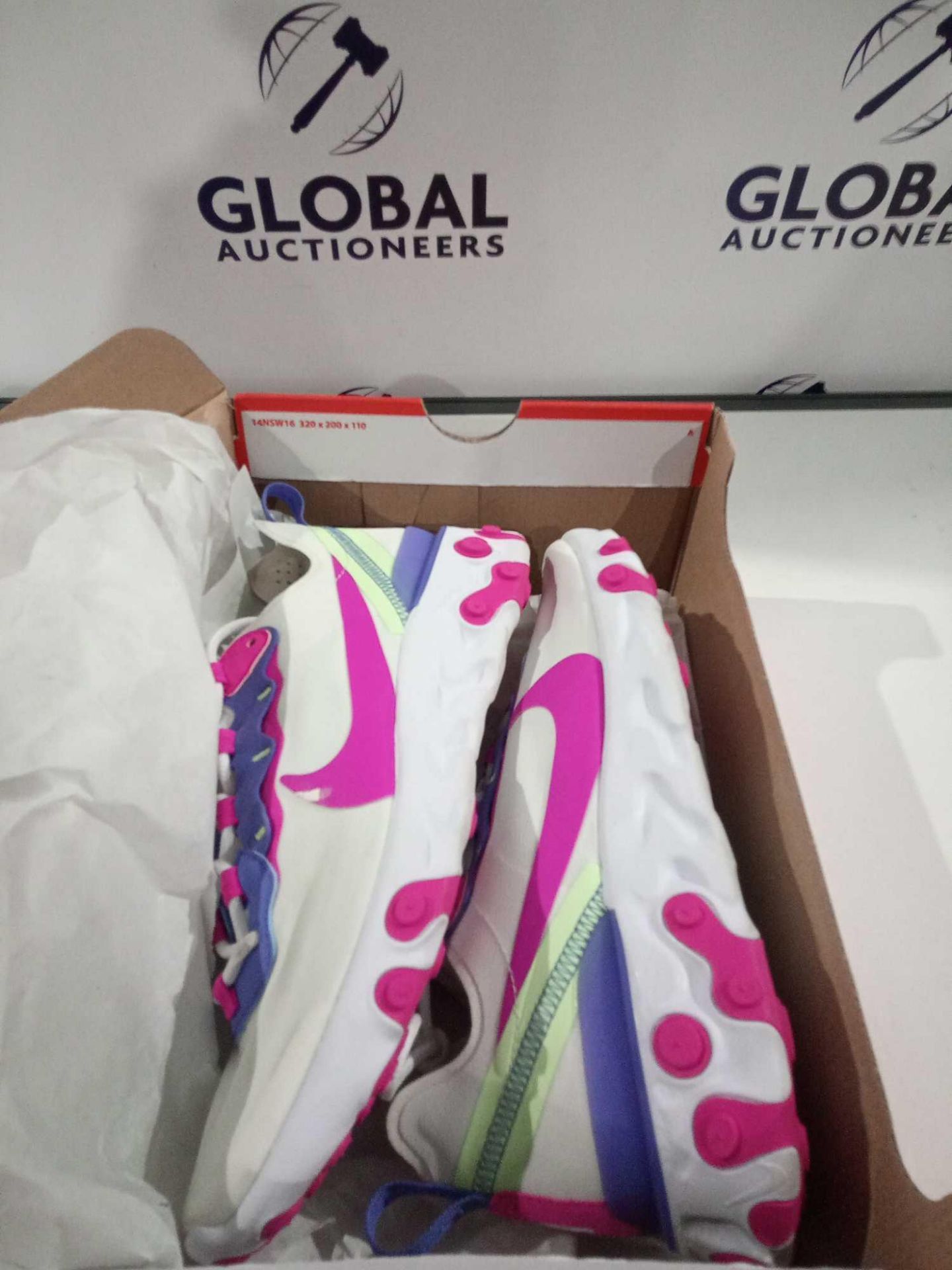 RRP £120 Boxed Pair Of Nike React Element 55 Size 6