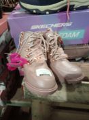Combined RRP £100 Lot To Contain 2 Pairs Of Ted Baker Pink Junior Boots Uk10