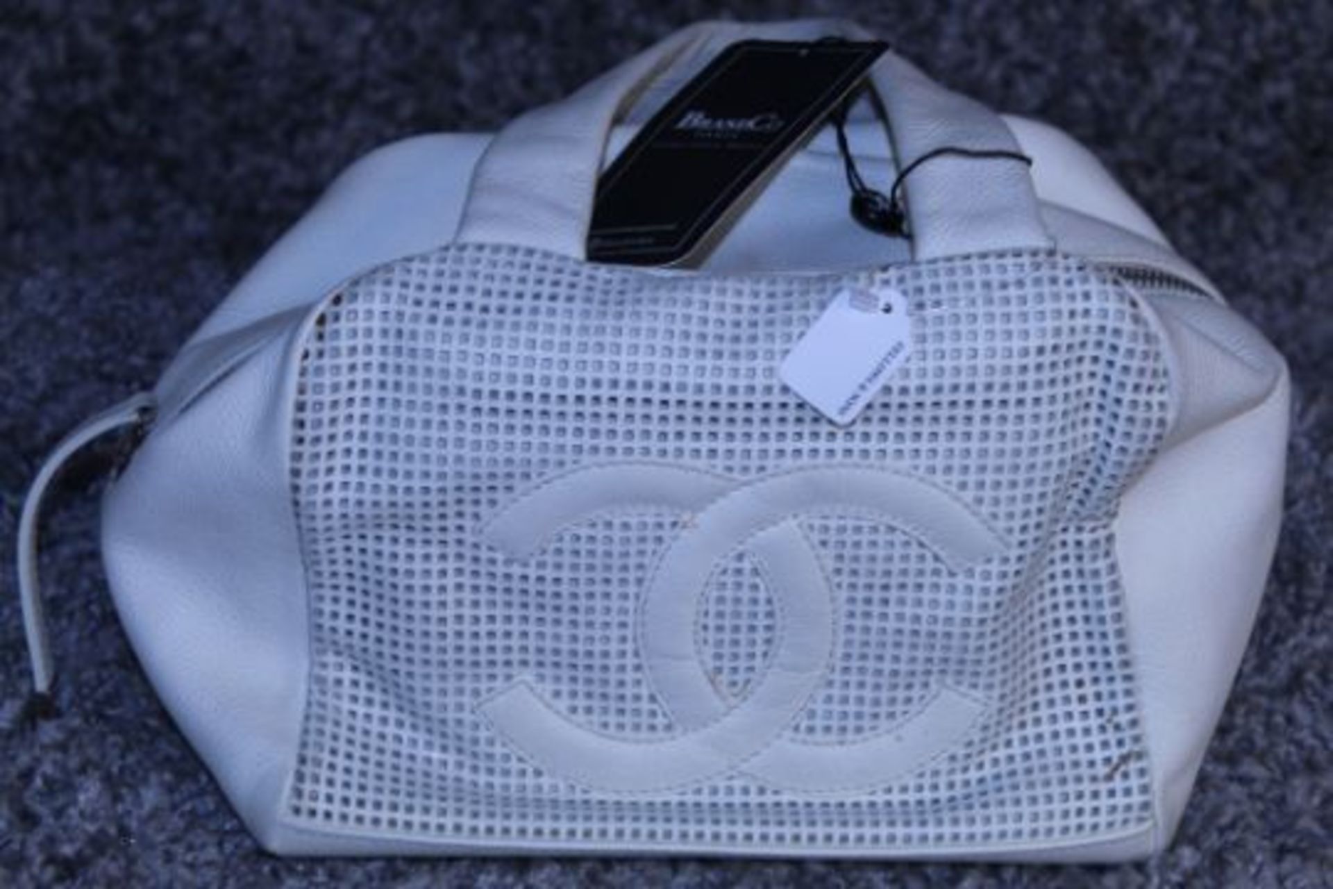RRP £1700 Chanel Perforated Chain Shoulder Bag In Calf Leather Ivory With Gold Chain Handles ( - Image 2 of 2