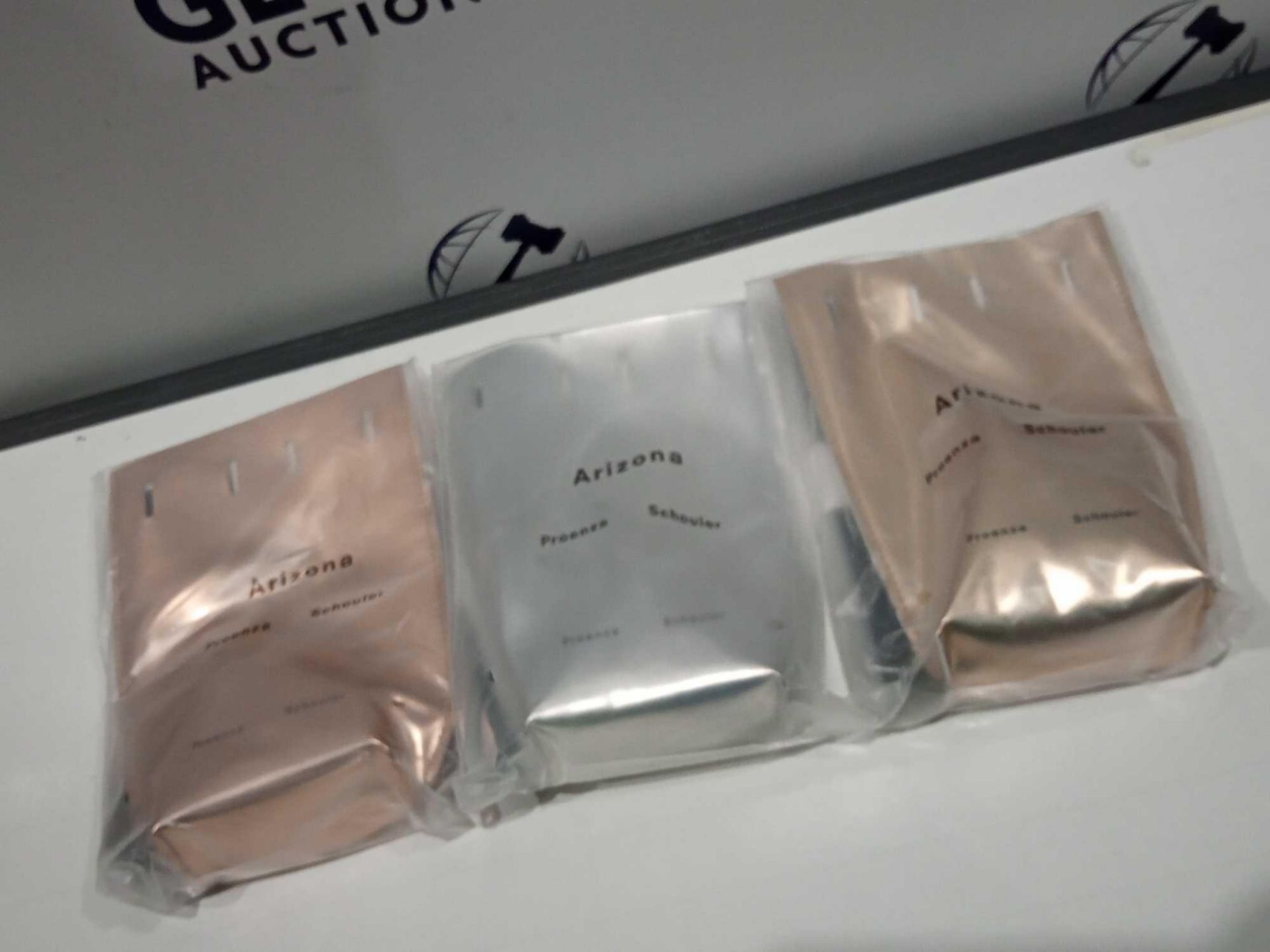 RRP £100 Lots To Contain 8 Brand New Bagged And Sealed Arizona Proenza Ribbon Mini Pouch - Image 2 of 2