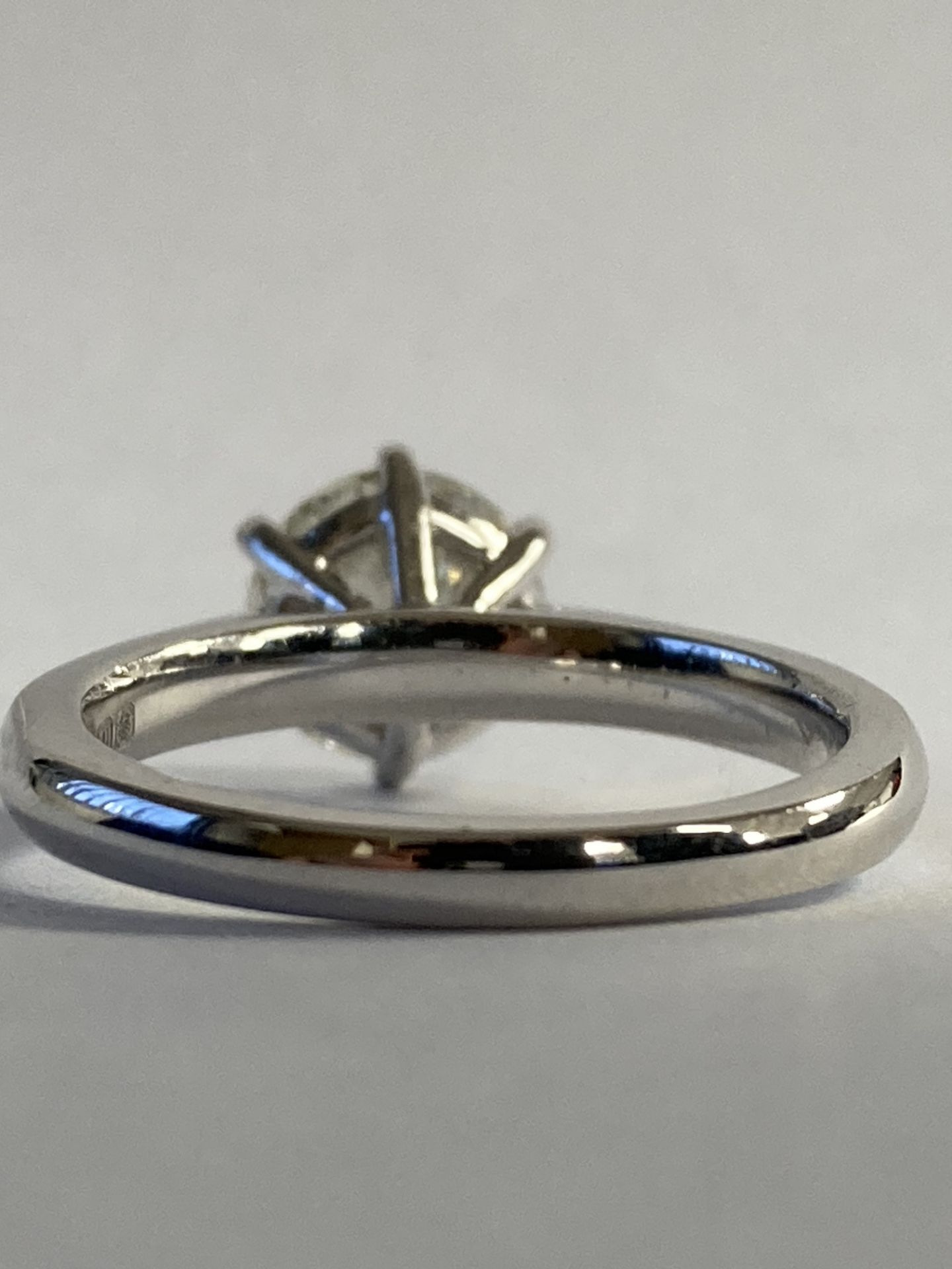 RRP £24,500 White Gold Brilliant Cut 18 Carat Diamond Single Stone Ring Clarity Si , Colour H ( - Image 6 of 6