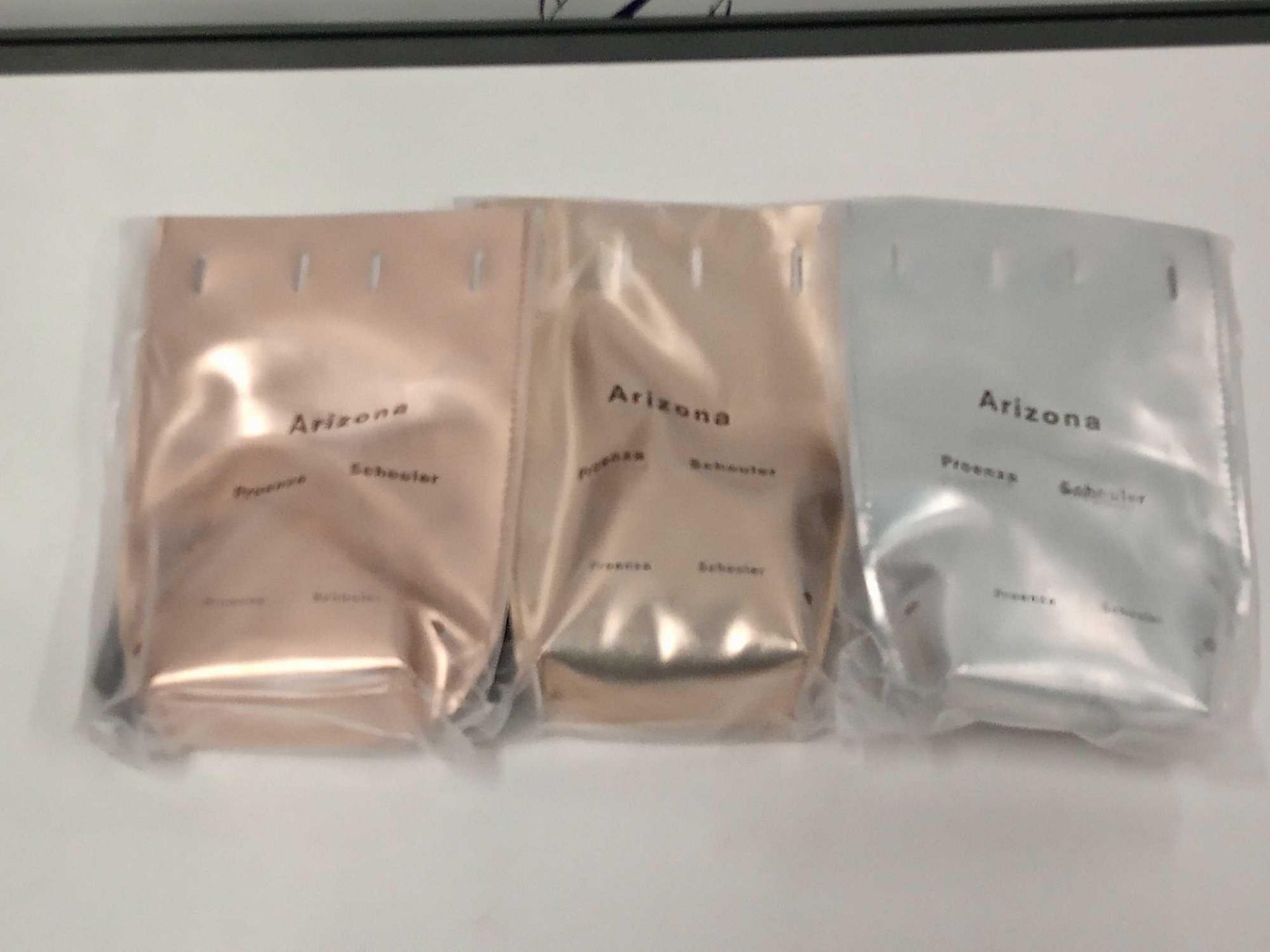 RRP £100 Lot To Contain 8 Brand New Bagged And Sealed Arizona Proenza Ribbon Mini Pouch - Image 3 of 4