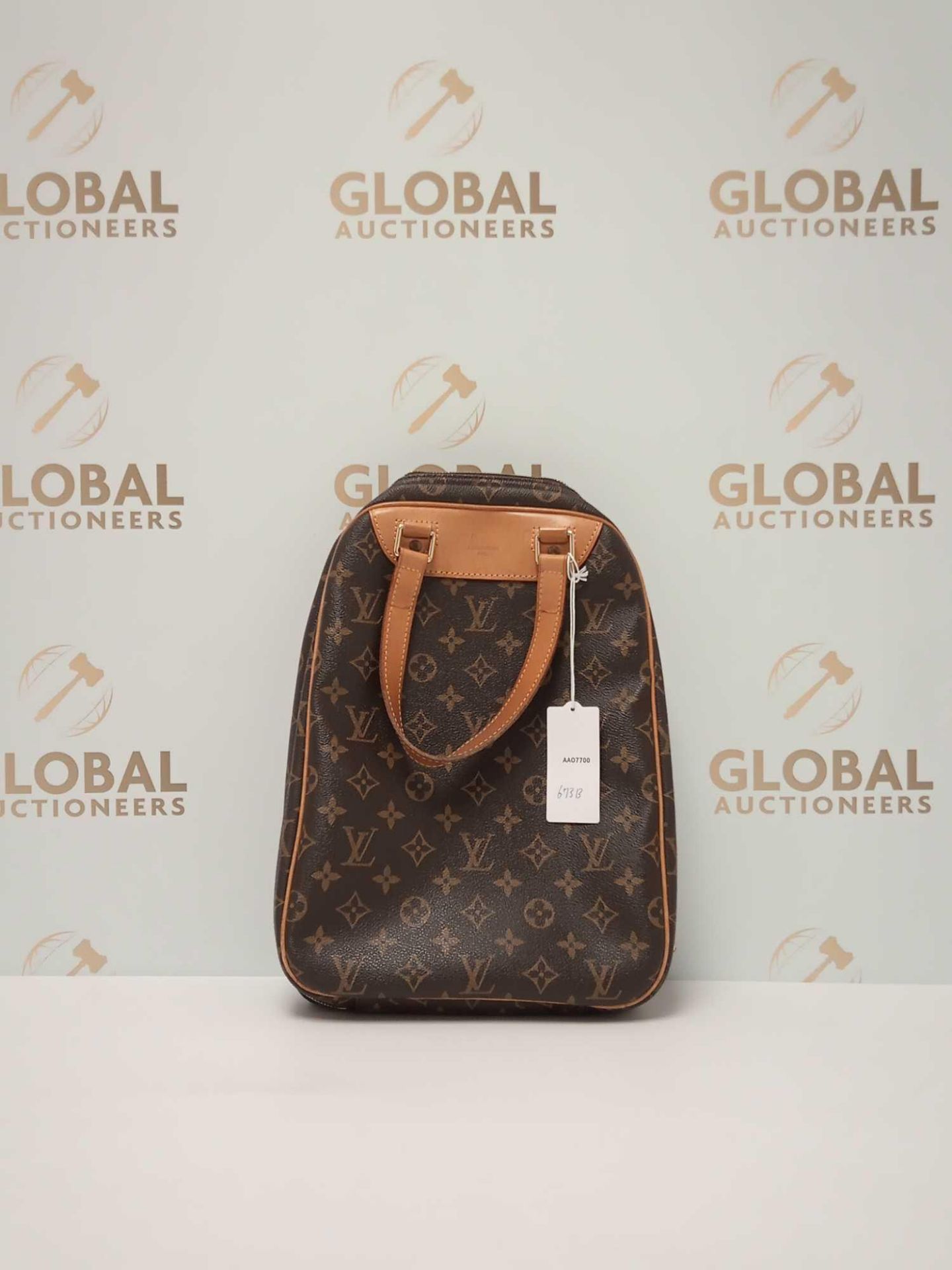 RRP £1600 Louis Vuitton Excursion Coated Canvas Monogram Canvas , Aao7700 , Grade Ab