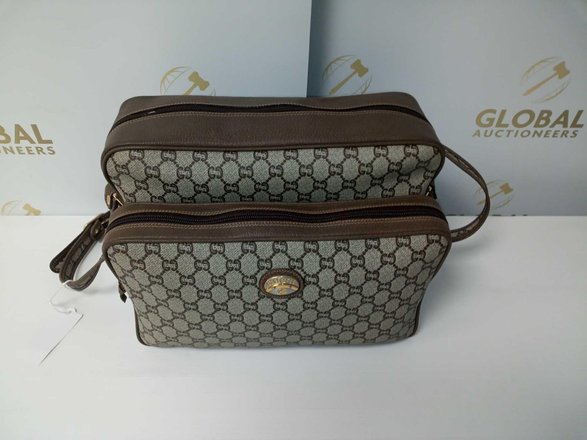 RRP £900 Gucci Plus Beige Brown Monogrammed Canvas Reporters Bag - Image 2 of 3