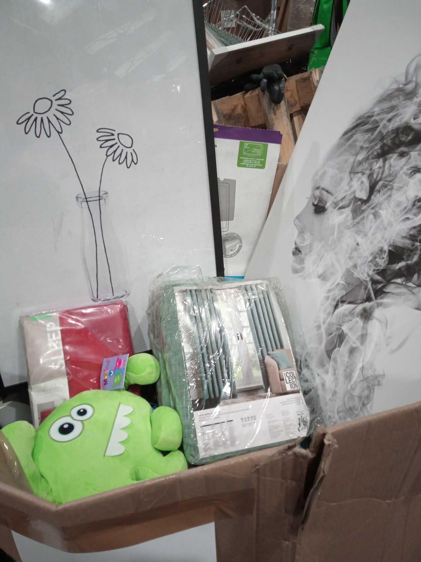 RRP £1000 - Pallet To Contain Assorted Household Items From Debenhams Including Wall Art, Extractor - Image 3 of 3